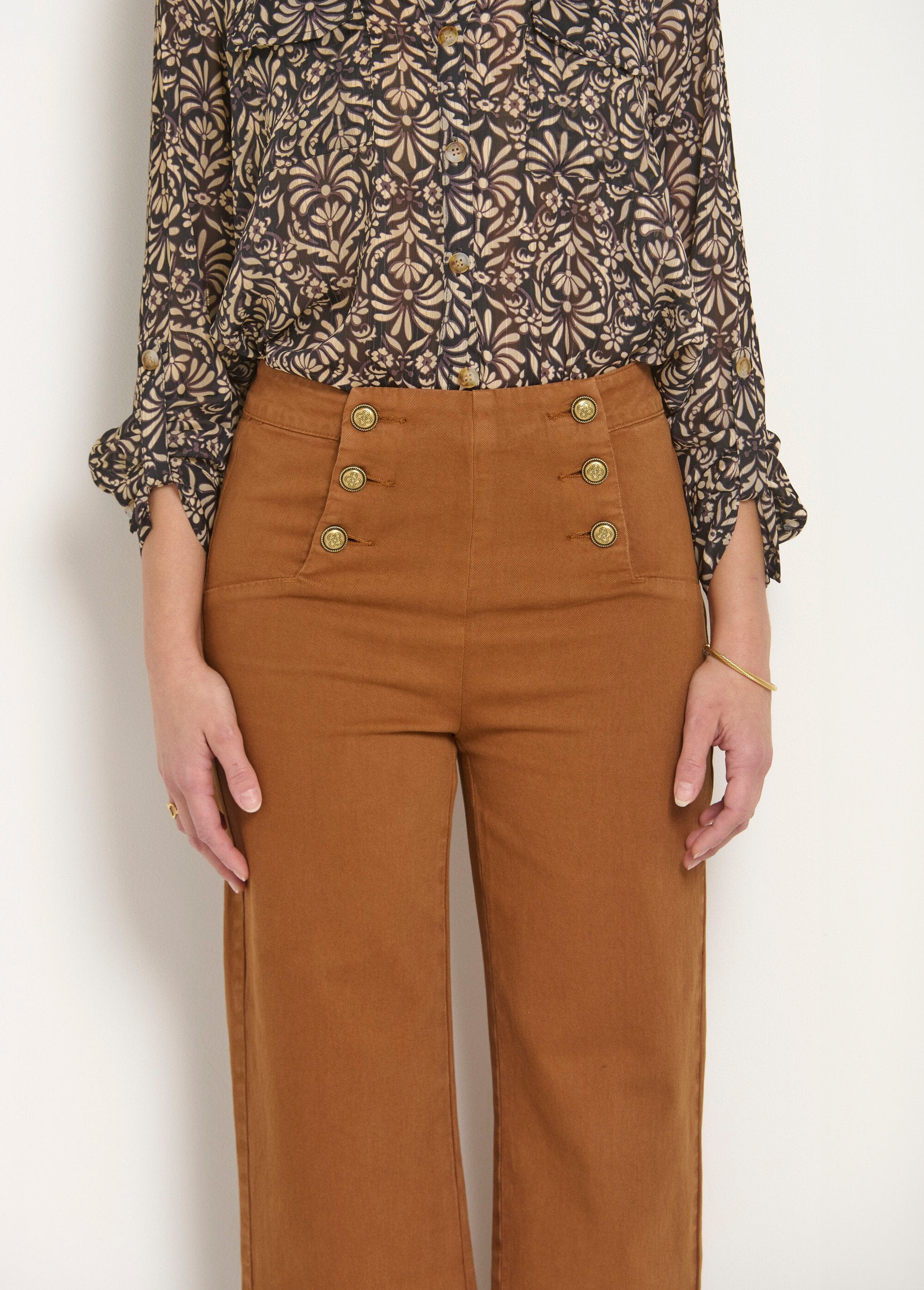 Jeans_flare_elasticizzati_con_vita_a_ponte_Camel_DE1_slim