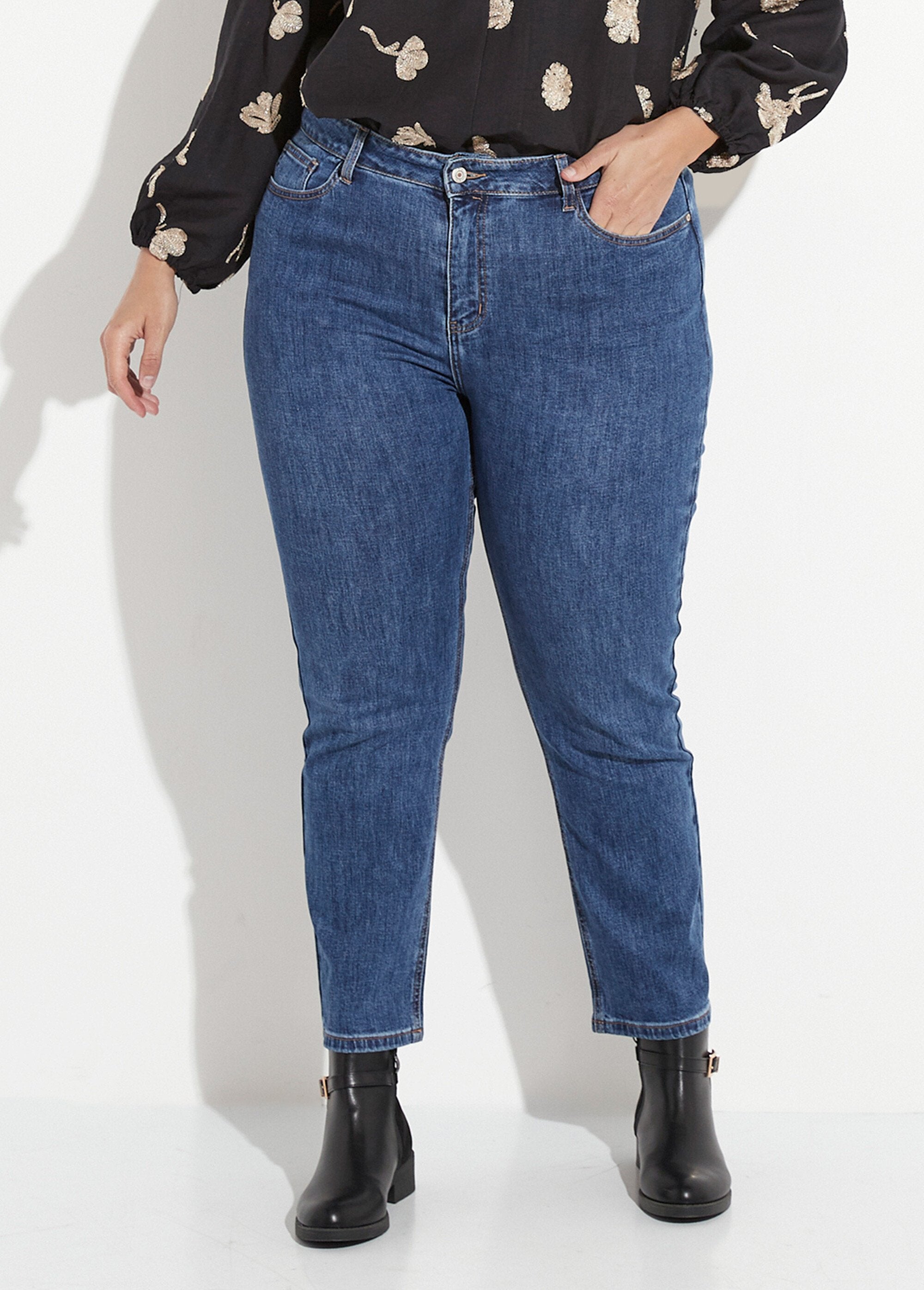 Jeans_mamma_in_denim,_TAGLIA_GRANDE_speciale_Denim_moyen_FA1_curvy