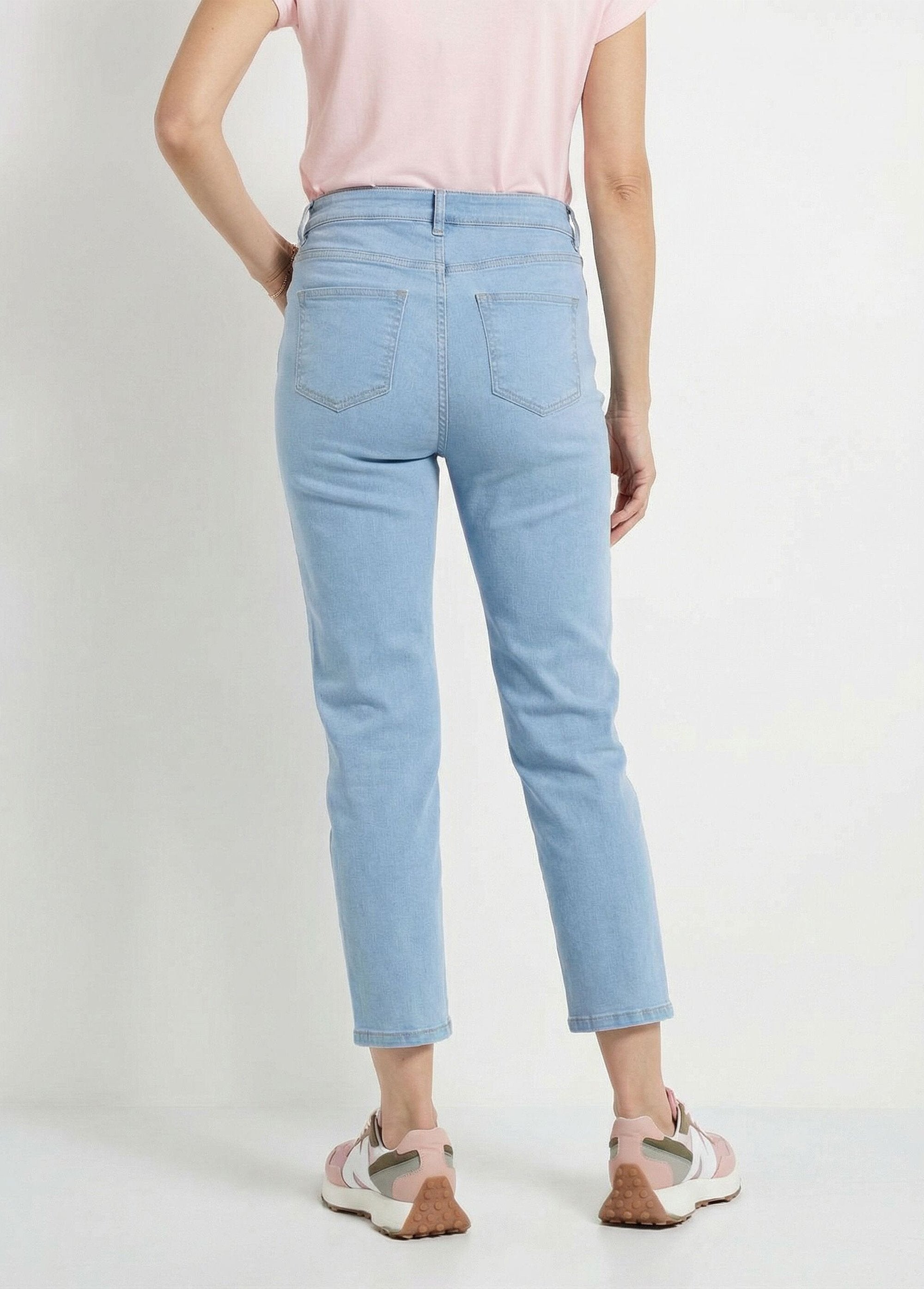 Jeans_7/8_a_vita_alta_e_gamba_dritta_Bleached_DO1_slim
