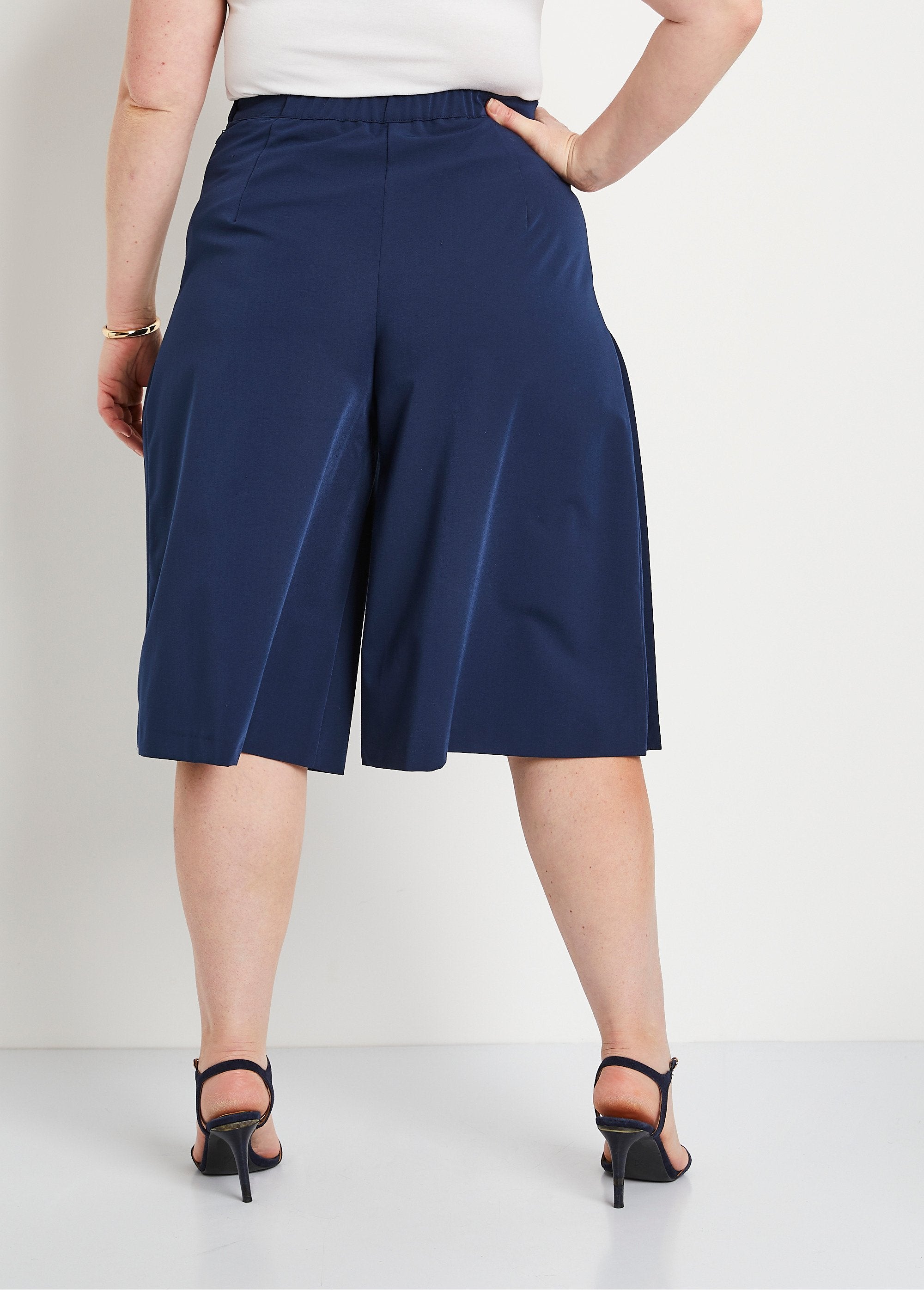 Culottes_lunghe_e_piene_Marino_DO1_curvy