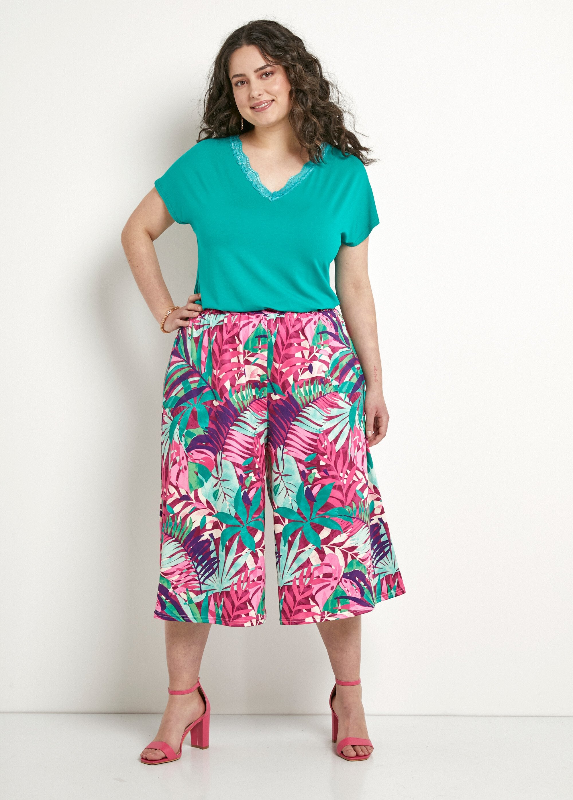 Culottes_con_stampa_tropicale_ed_elastico_in_vita_Multicolore_SF1_curvy