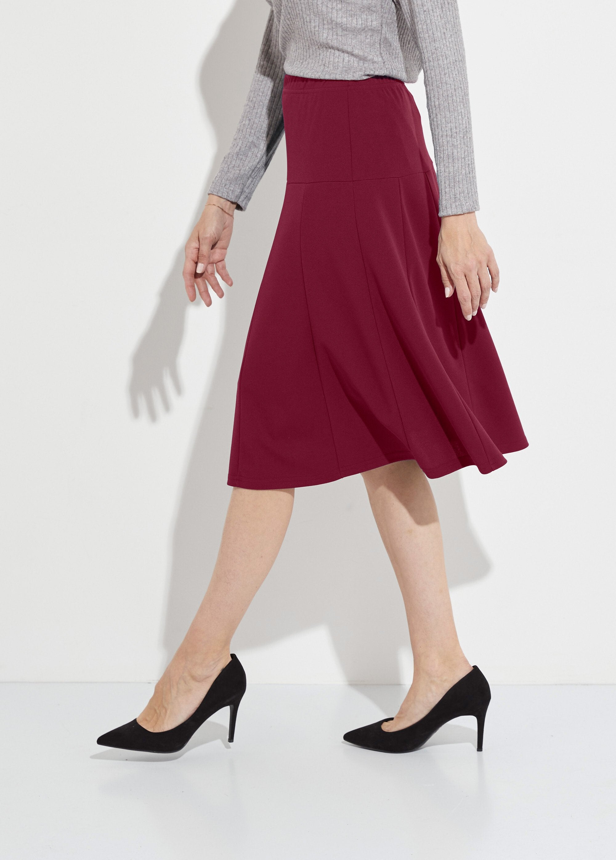 Gonna_svasata_a_tinta_unita_di_media_lunghezza_con_elastico_in_vita_Bordeaux_DR1_slim