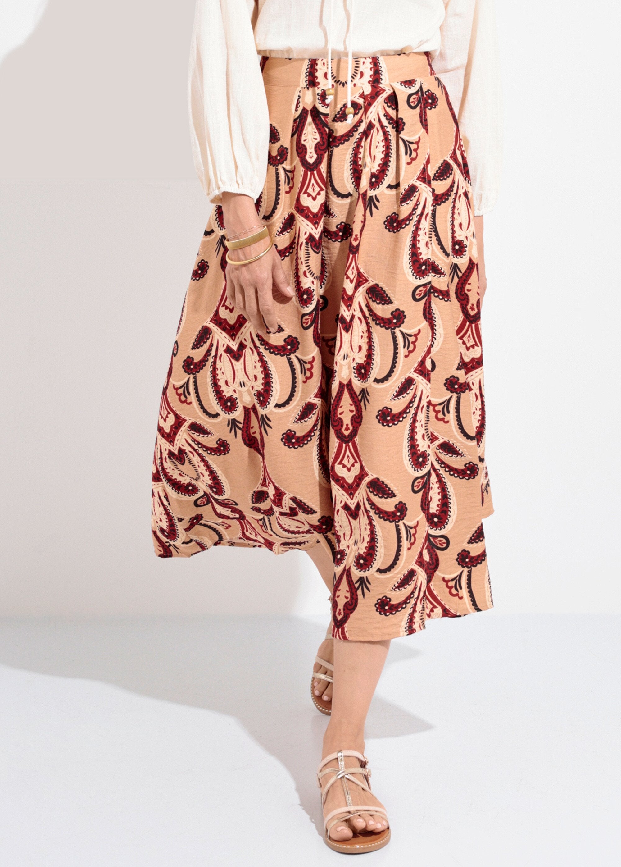 Gonna_lunga_e_fluente_con_stampa_paisley_Beige_FA1_slim