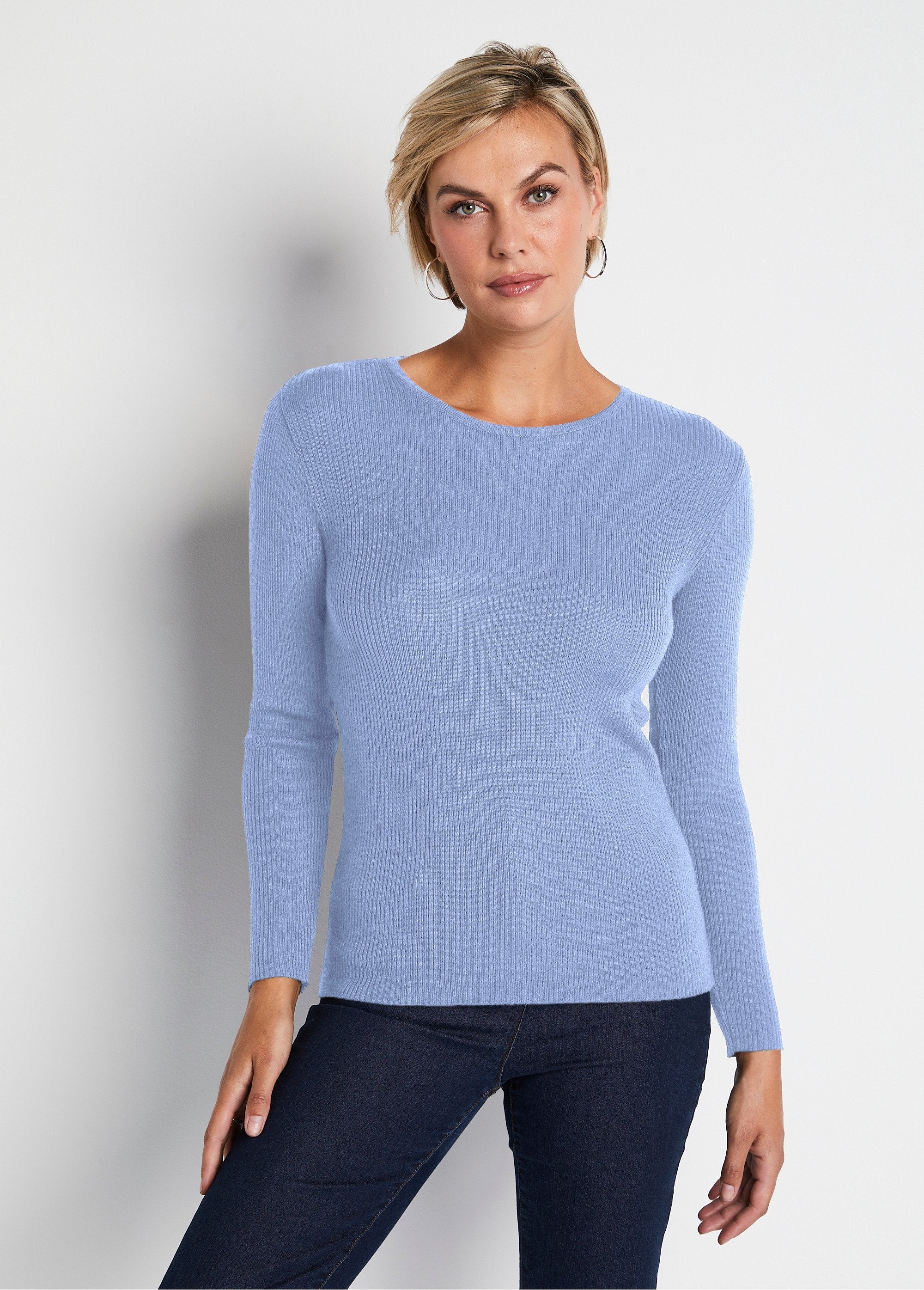 Caldo_maglione_in_lana_merino_con_scollo_rotondo_BLU_FA1_slim