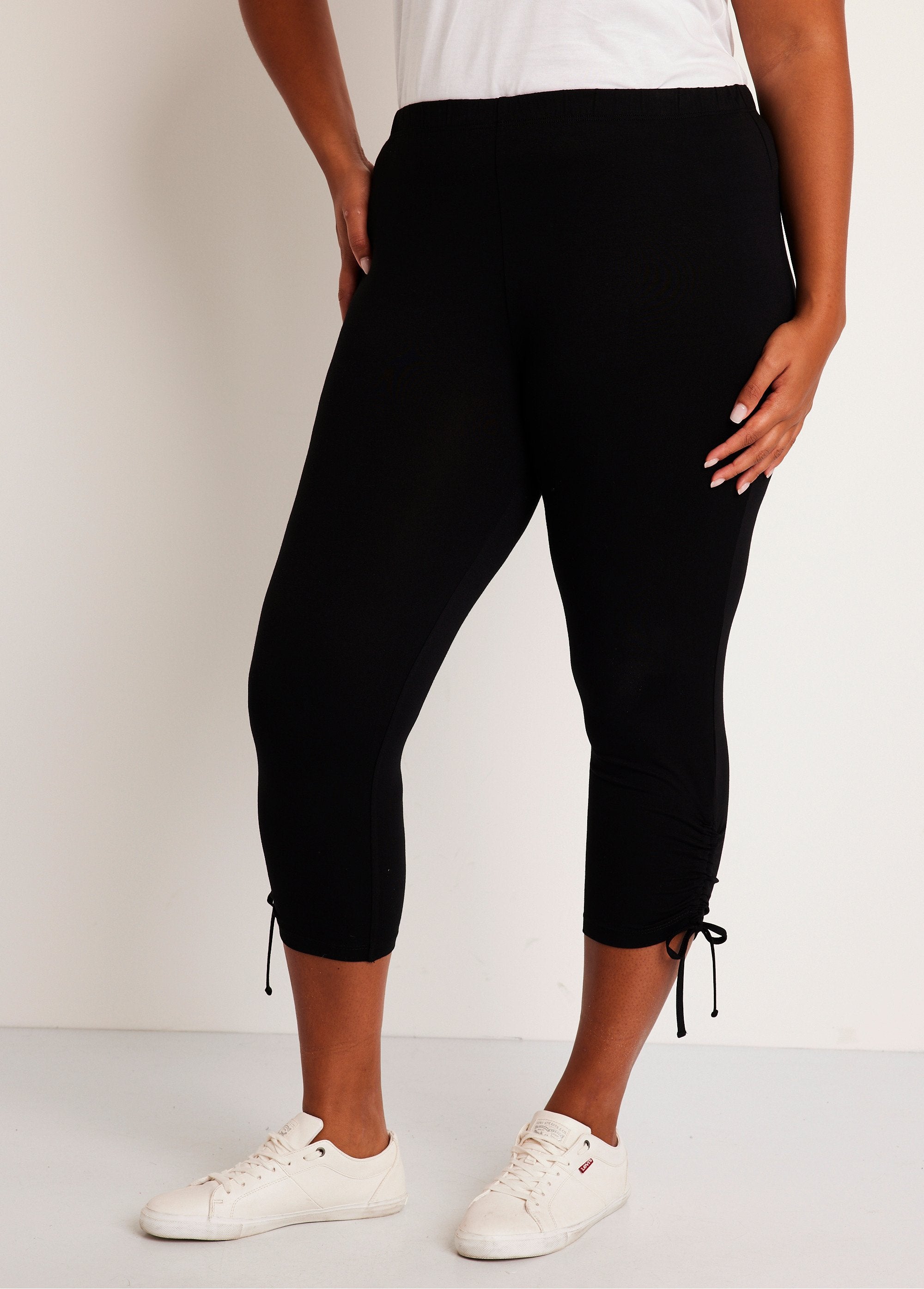 Leggings_corti_con_elastico_in_vita_Nero_semplice_FA1_curvy