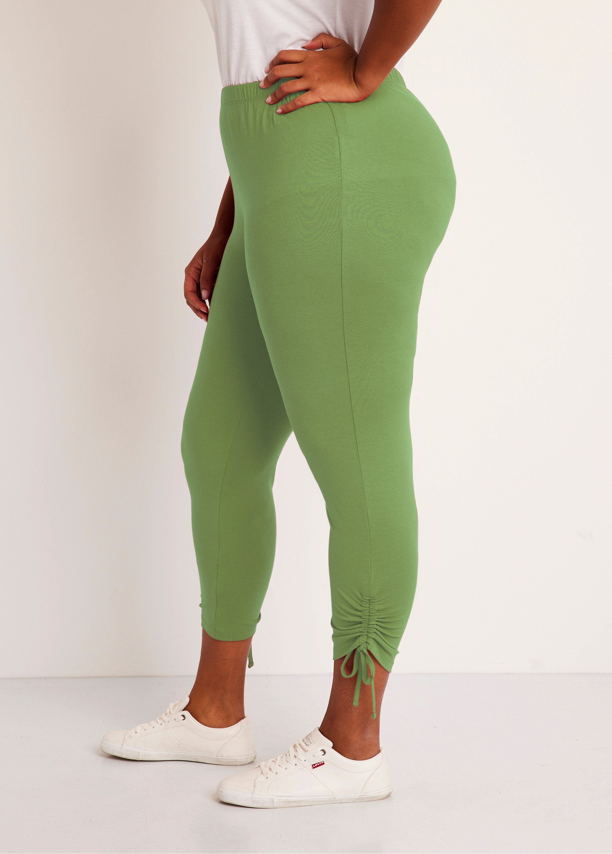 Leggings_corti_con_elastico_in_vita_Tiglio_semplice_DR1_curvy