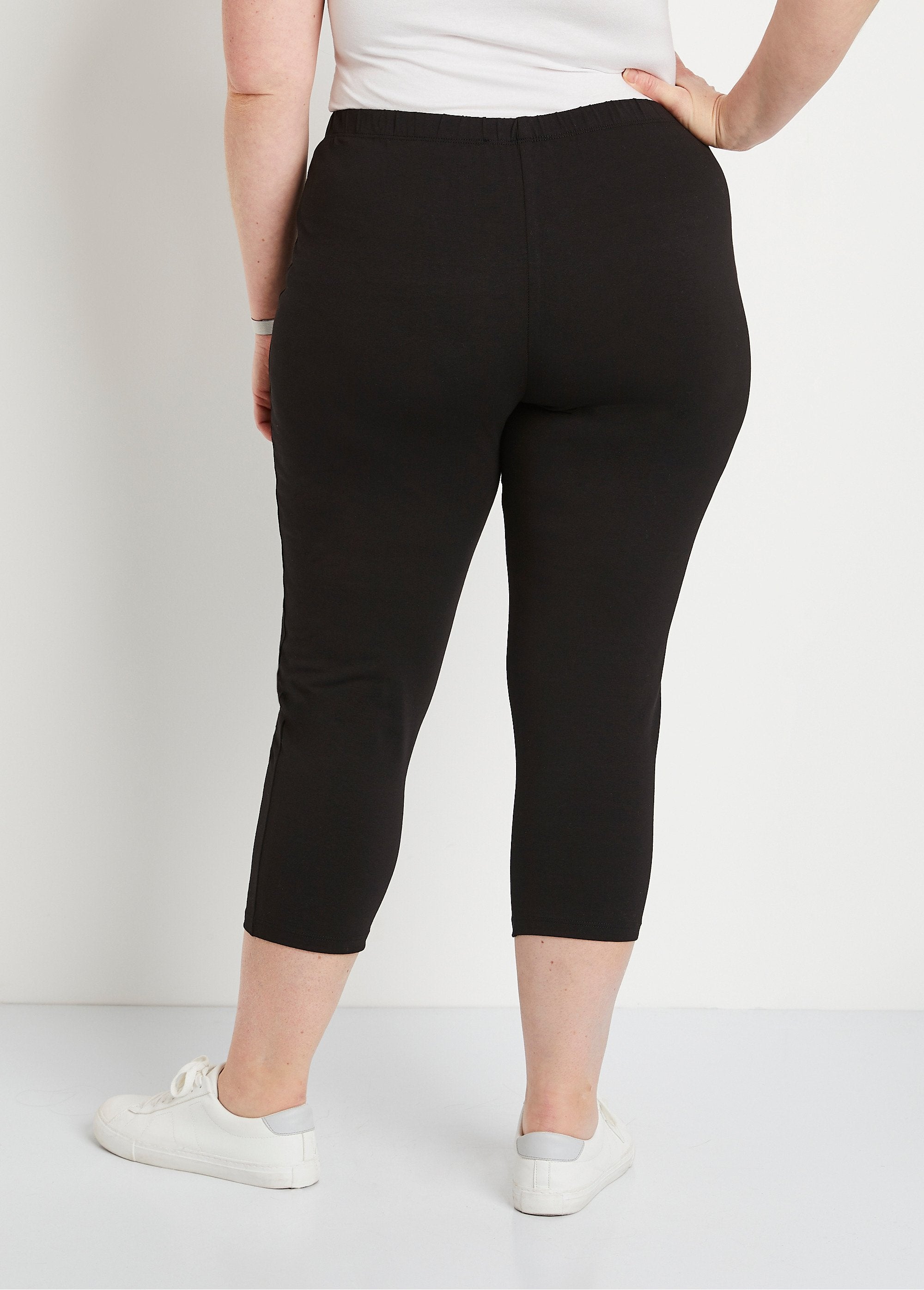 Leggings_corti_in_cotone_con_elastico_in_vita_NERO_DO1_curvy