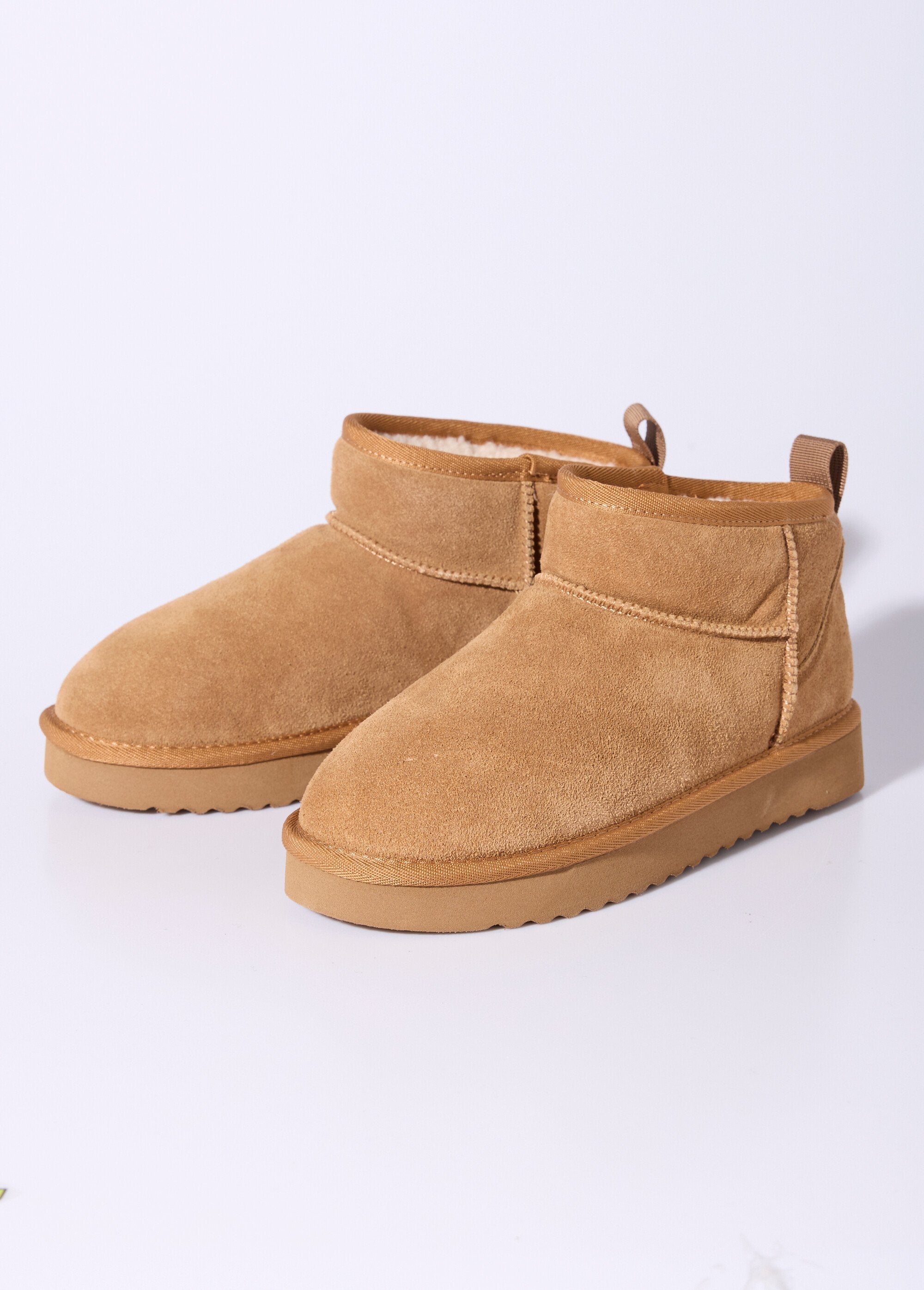 Stivali_bassi_riempiti_con_suola_a_zeppa_Camel_DE1_slim