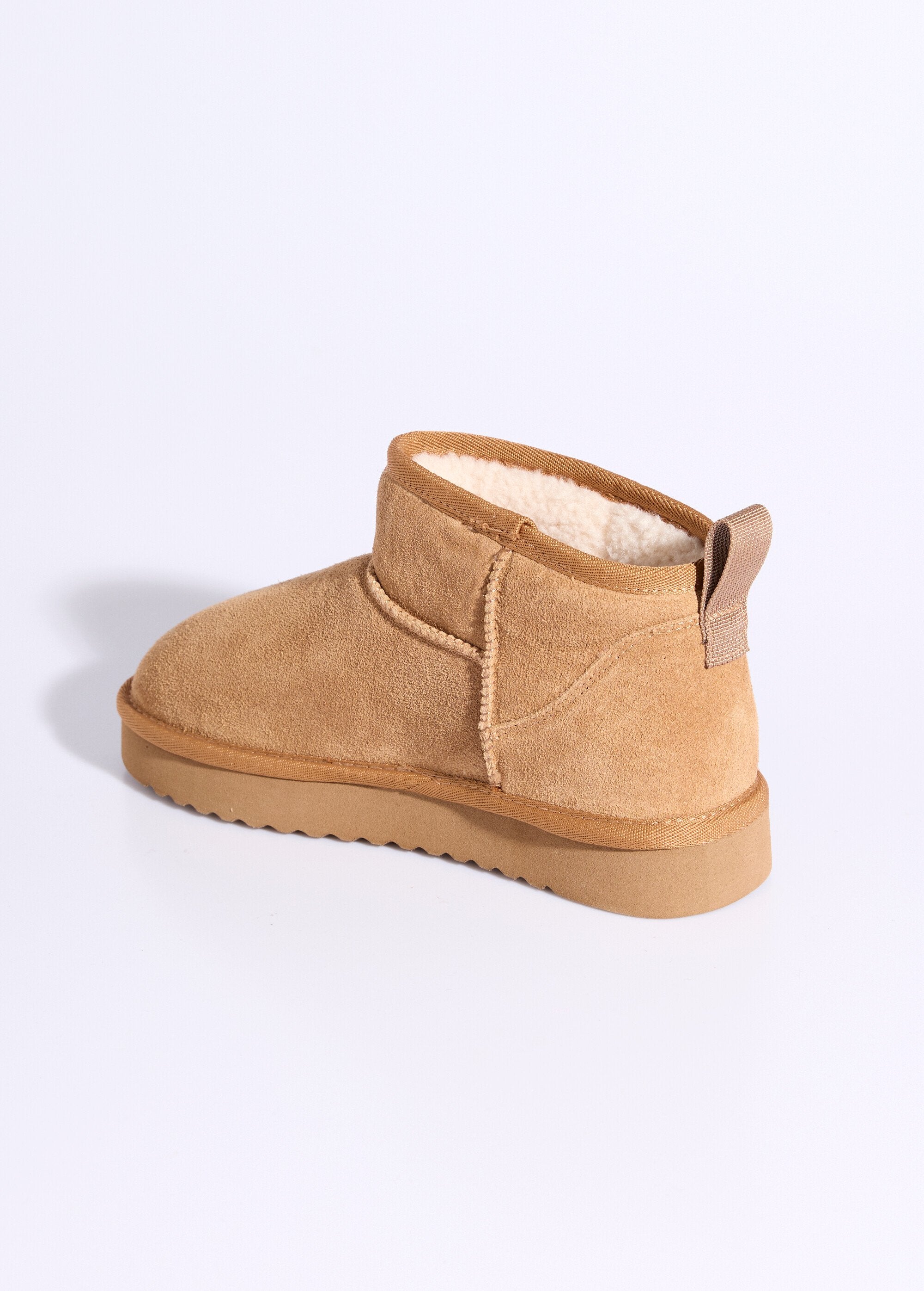 Stivali_bassi_riempiti_con_suola_a_zeppa_Camel_DO1_slim