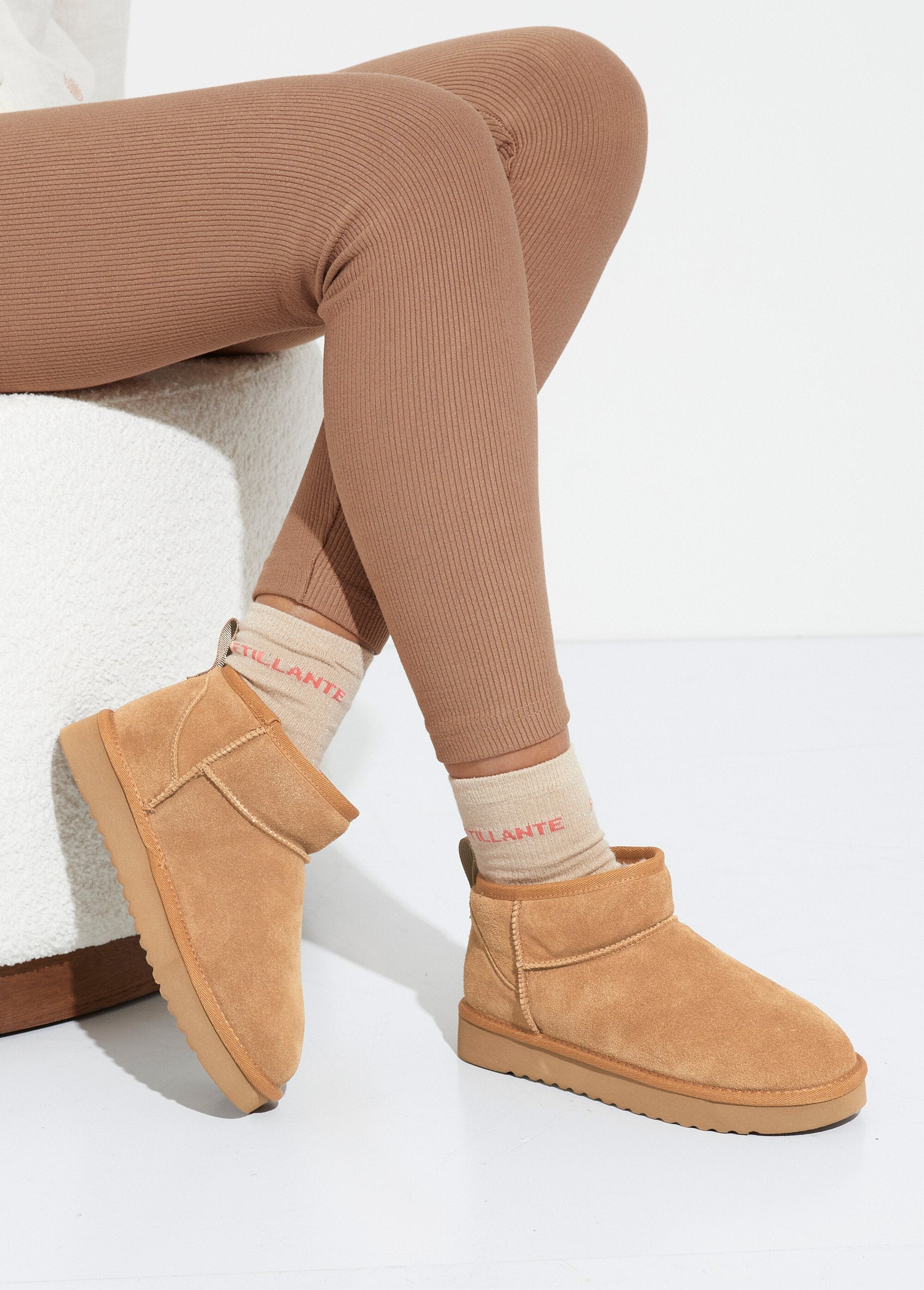 Stivali_bassi_riempiti_con_suola_a_zeppa_Camel_SF1_slim