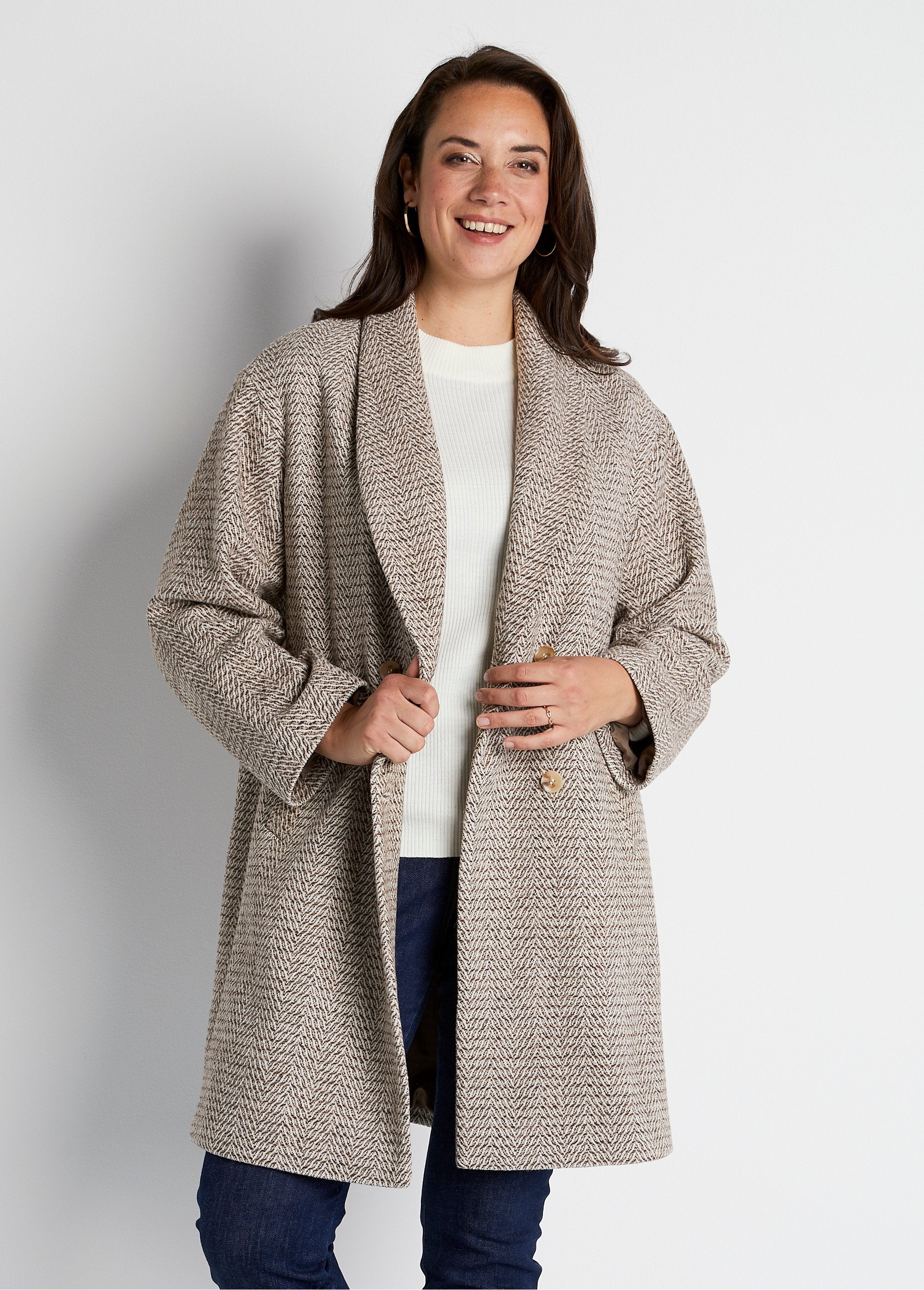 Cappotto_a_spina_di_pesce_di_media_lunghezza_Beige_FA1_curvy