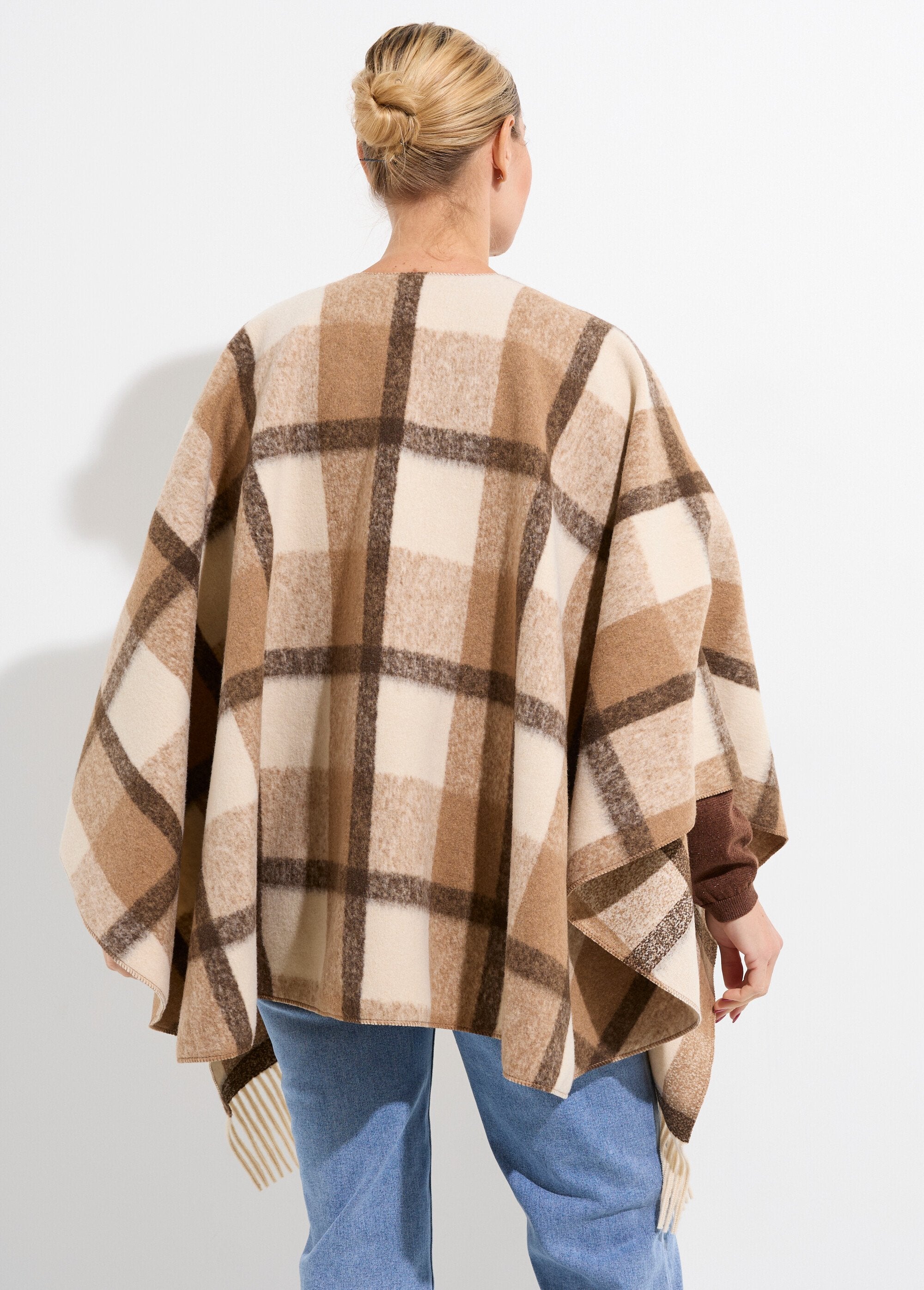 Manteau_cape_à_carreaux_aspect_lainage_Carreaux_camel_DO1_slim