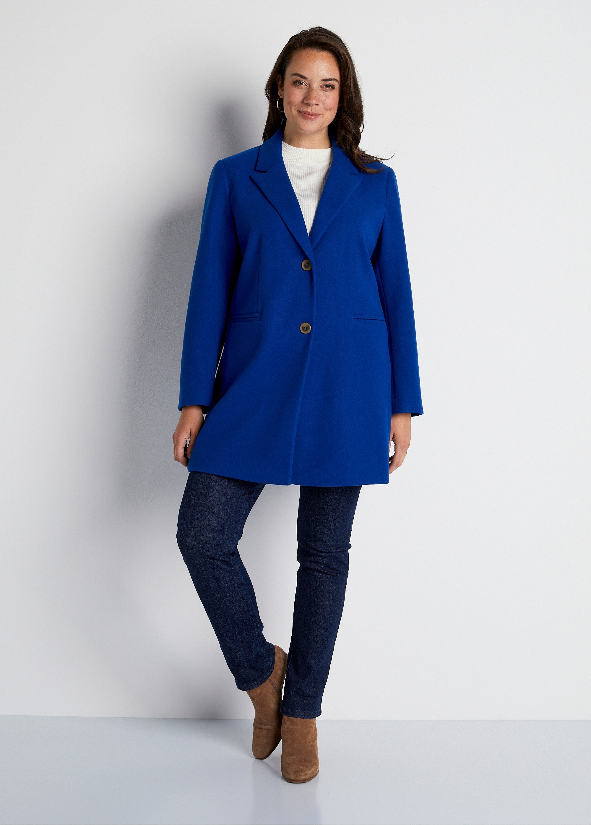 Cappotto_con_collo_sartoriale_in_lana_Blu_duro_FA1_curvy