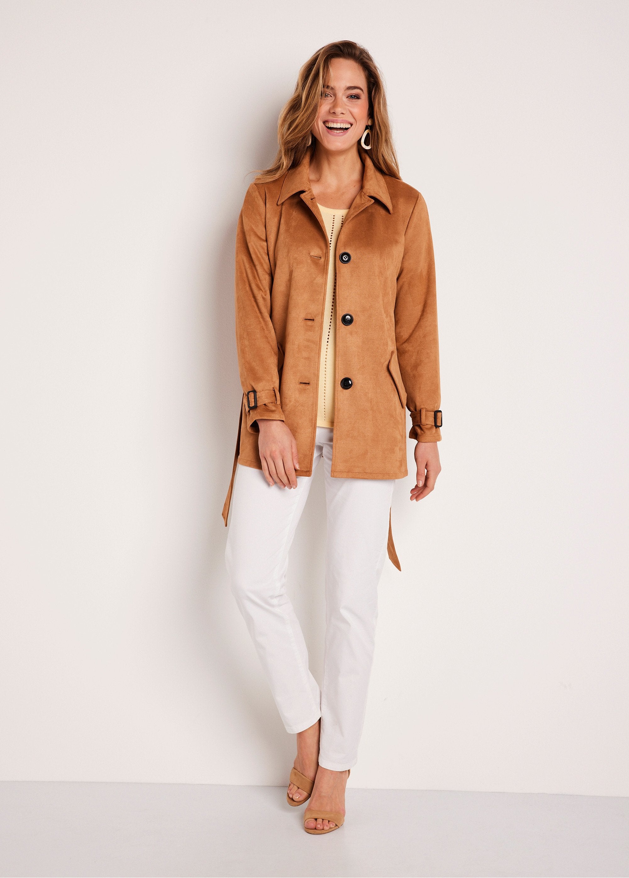 Cappotto_corto_in_pelle_scamosciata_Beige_SF1_slim