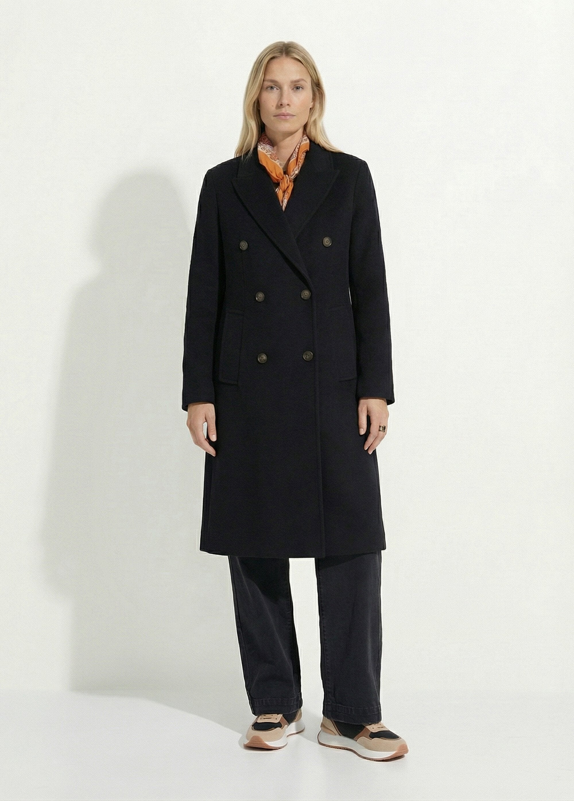 Cappotto_lungo_in_lana_con_collo_sartoriale_Noir_FA1_slim