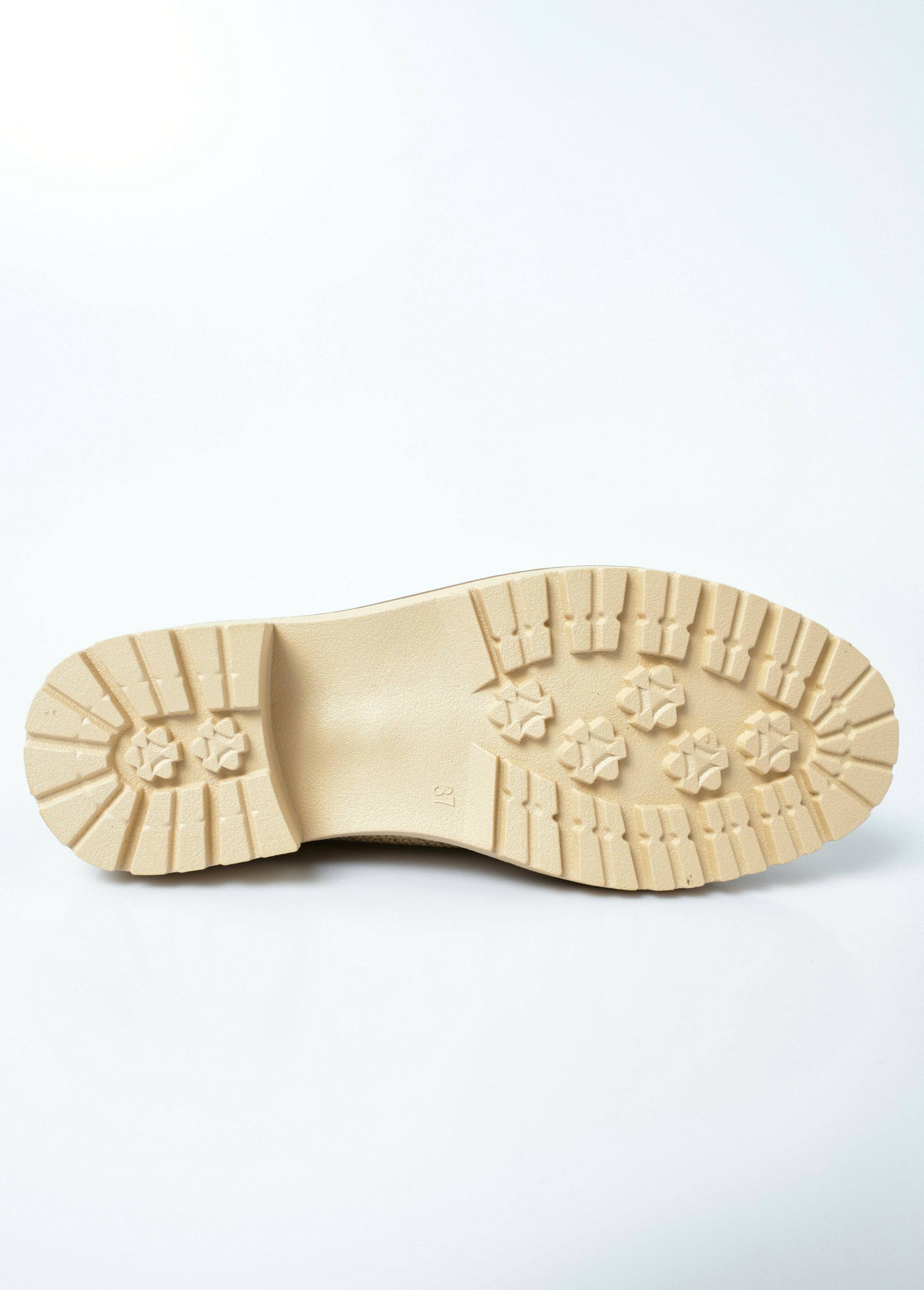 Mocassino_bicolore_con_effetto_opaco_e_scamosciato_Beige_UN1_slim