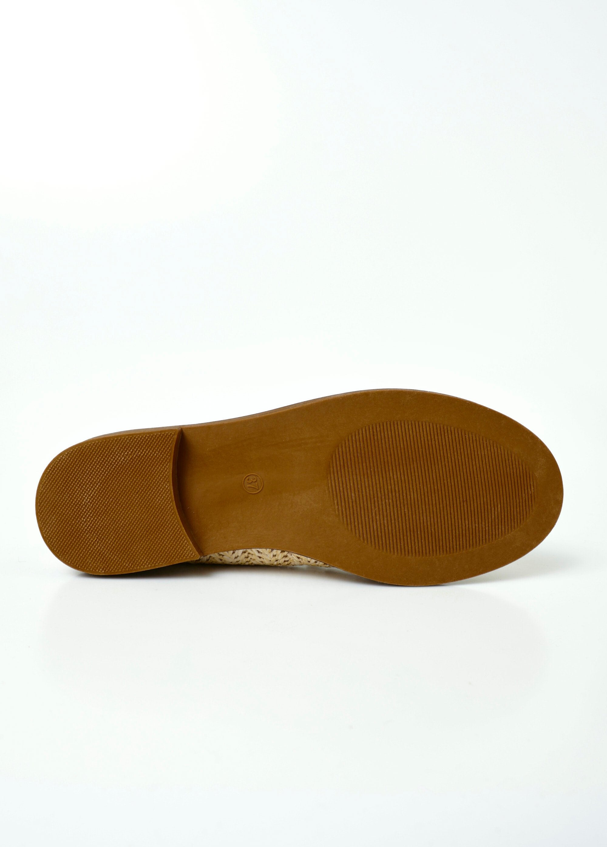 Mocassini_metallizzati_effetto_opaco_con_abbottonatura_Beige_UN1_slim