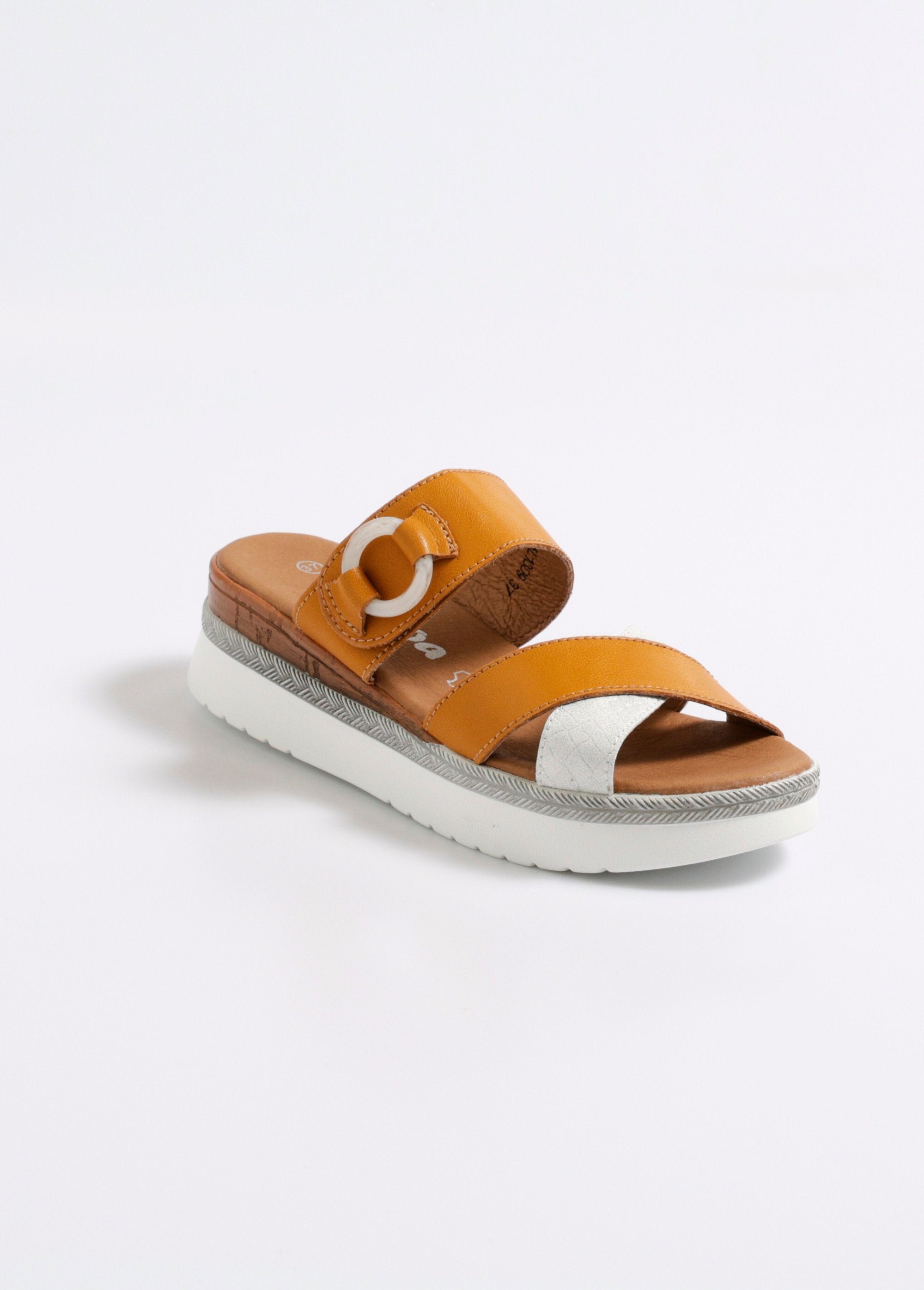 Mules_con_plateau_effetto_pitone_Jaune_FA1_slim