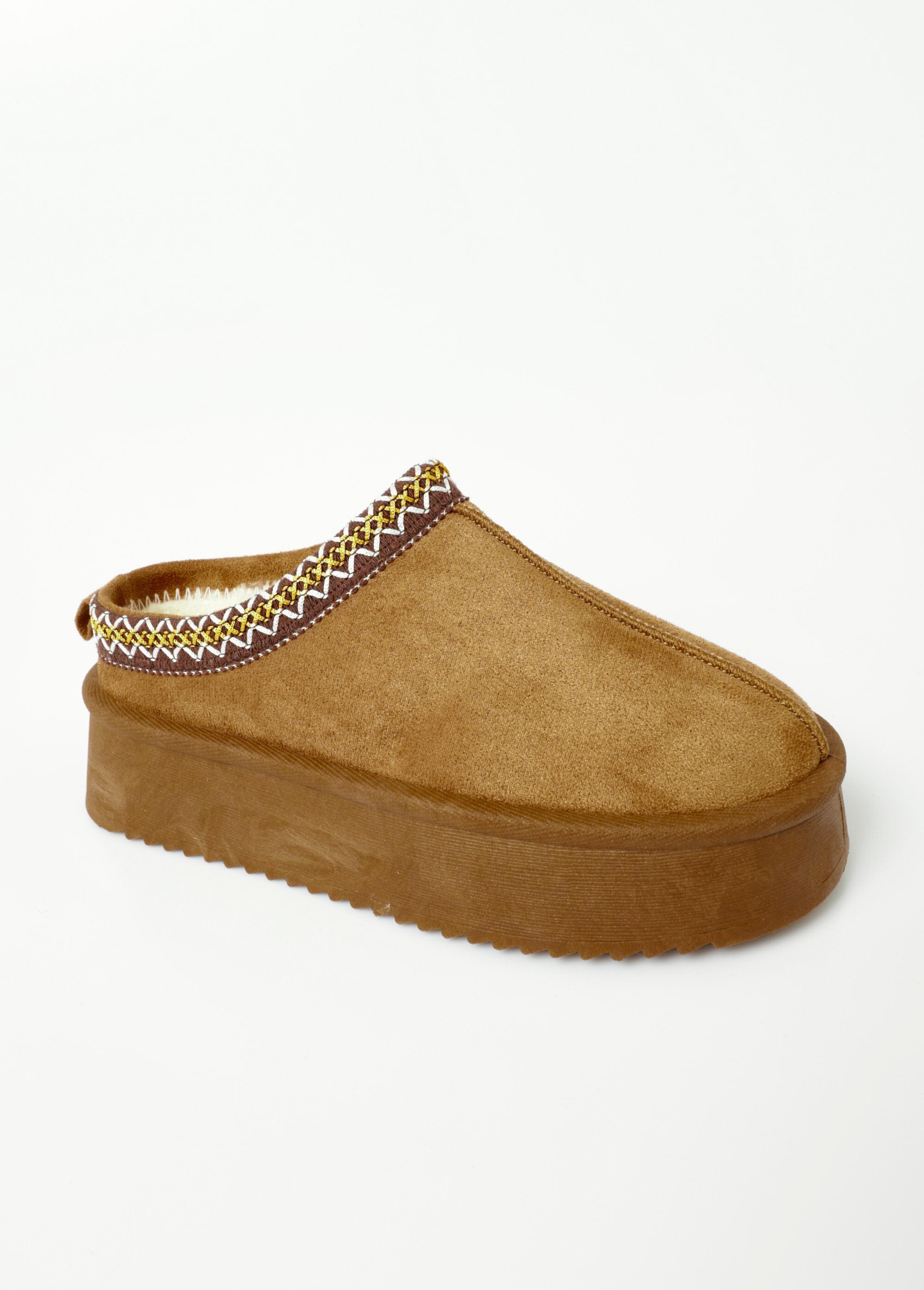 Mules_effetto_scamosciato_con_fodera_e_zeppa_Camel_FA1_slim