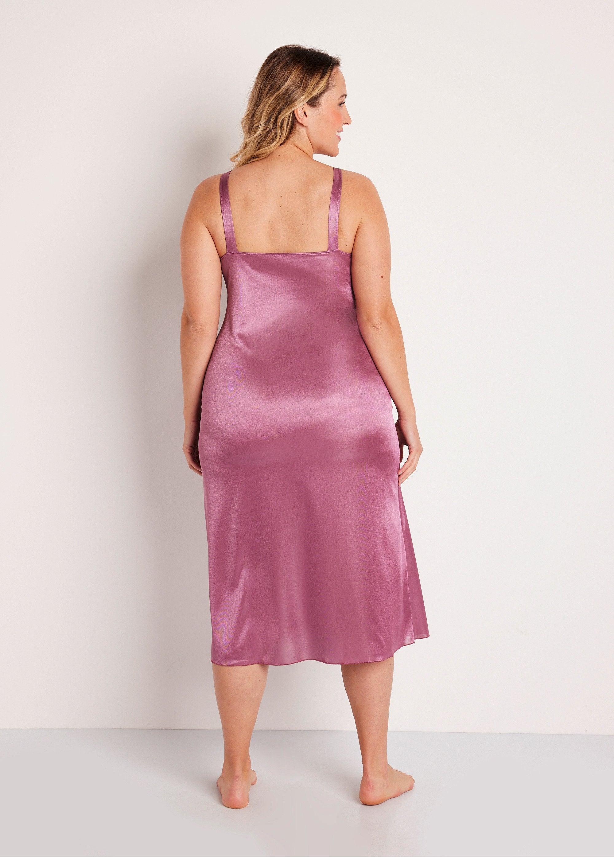 Babydoll_in_maglia_di_raso_e_pizzo_Rosa_antico_DO1_curvy