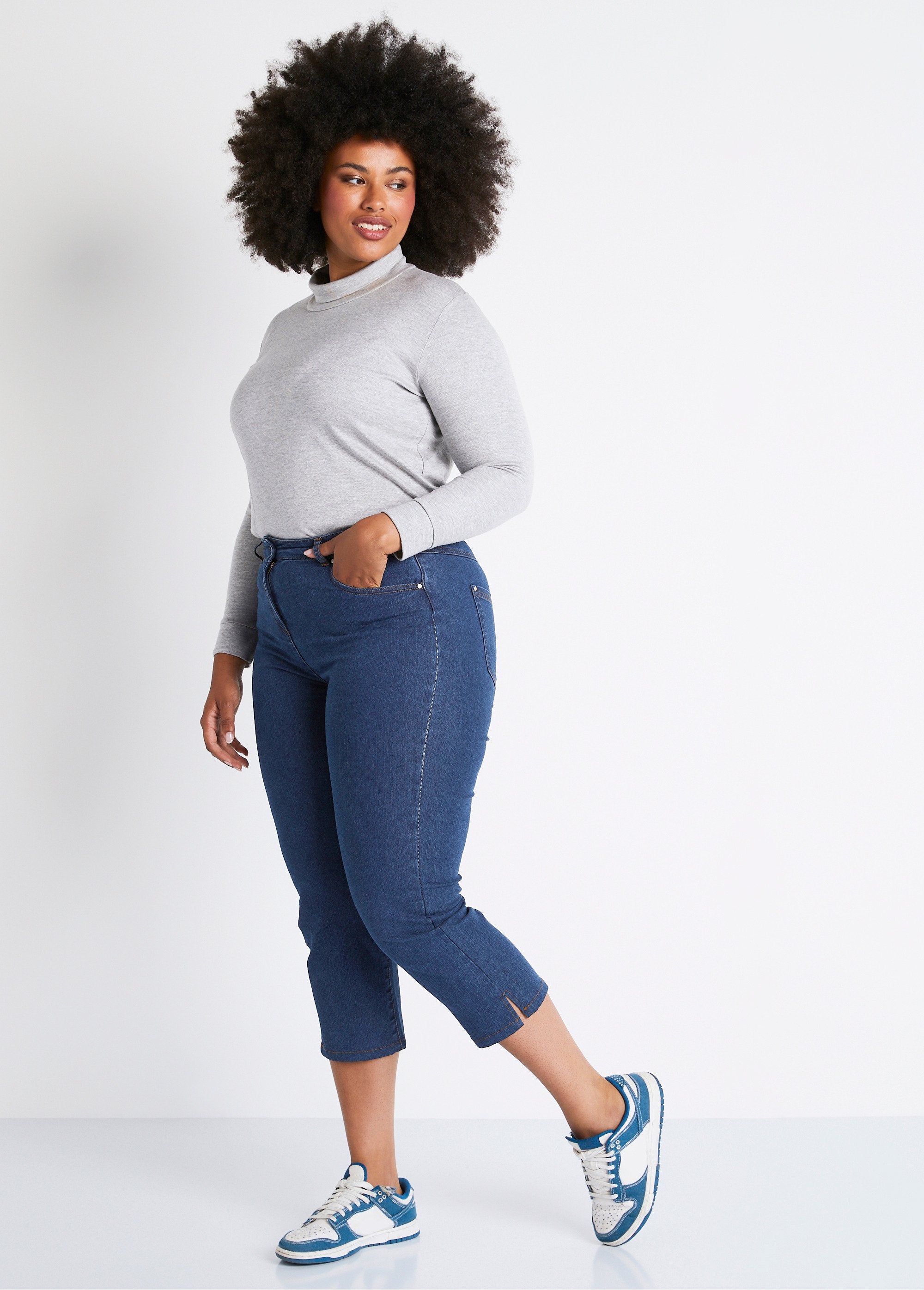 Pantaloni_in_denim_stretch_con_cintura_in_vita_Blu_SF1_curvy