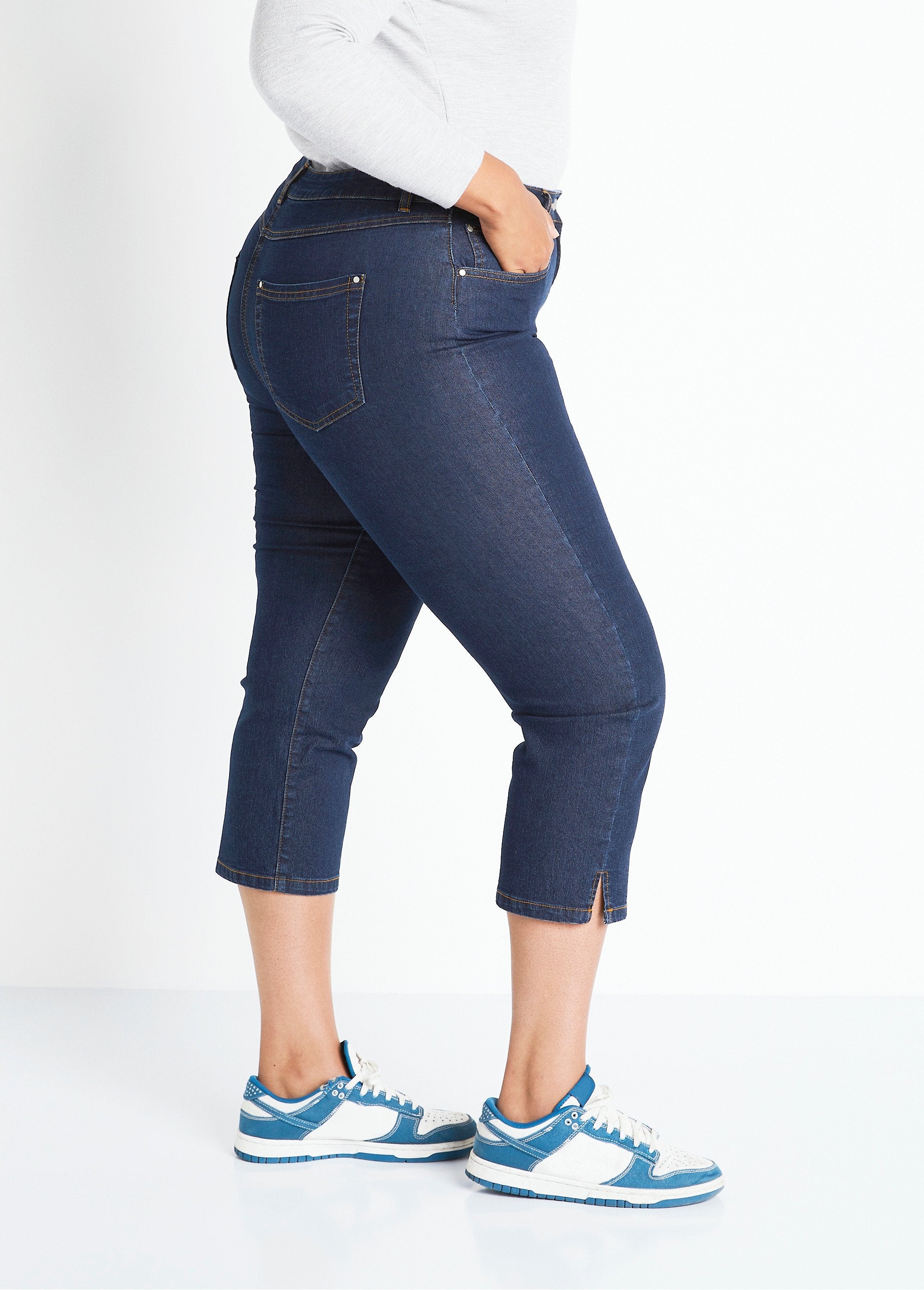 Pantaloni_in_denim_stretch_con_cintura_in_vita_Indaco_DR1_curvy