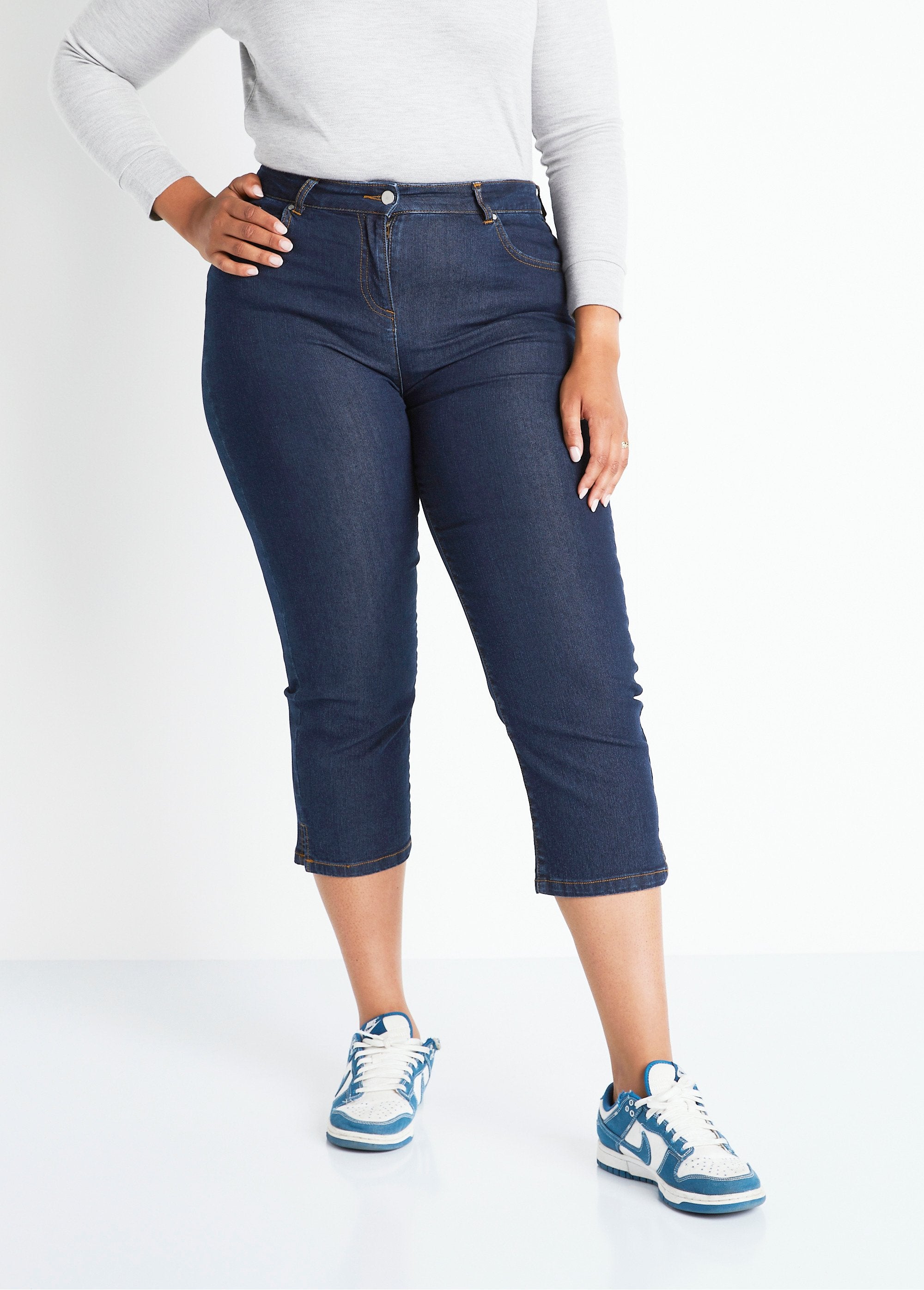 Pantaloni_in_denim_stretch_con_cintura_in_vita_Indaco_FA1_curvy