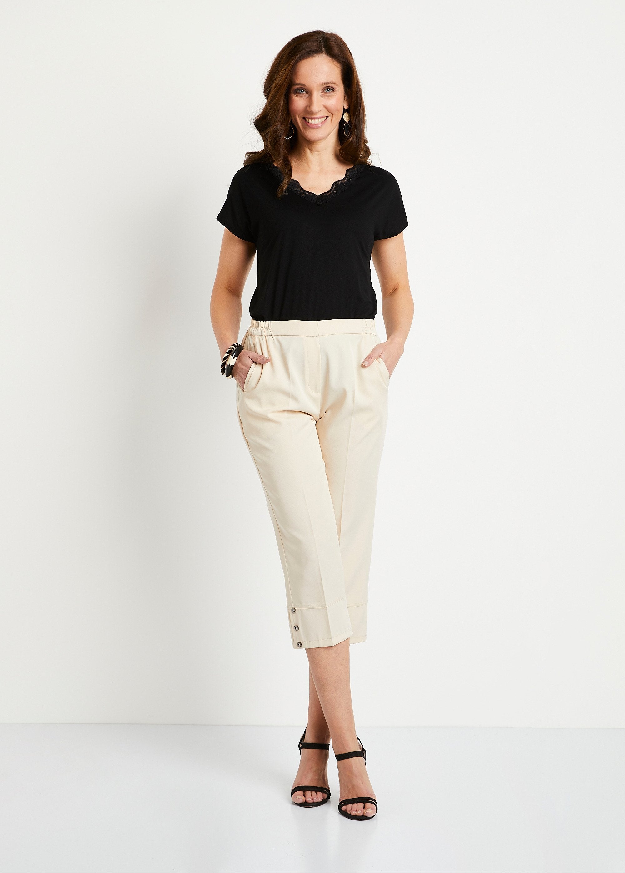 Pantaloni_a_gamba_dritta_con_vita_semi-elastica_Sabbia_SF1_slim