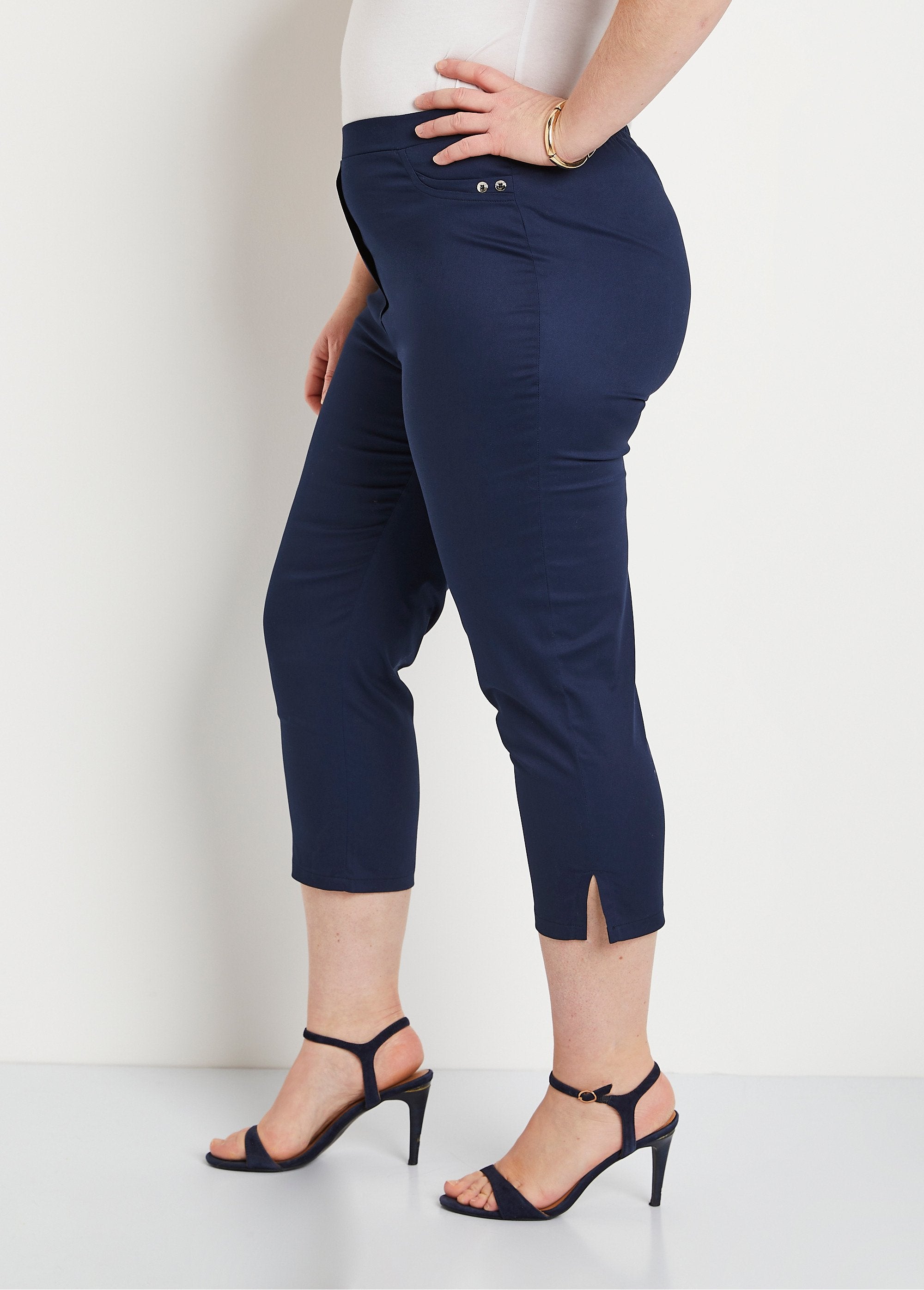 Pantaloncini_in_raso_semi-elasticizzati_Marino_DR1_curvy