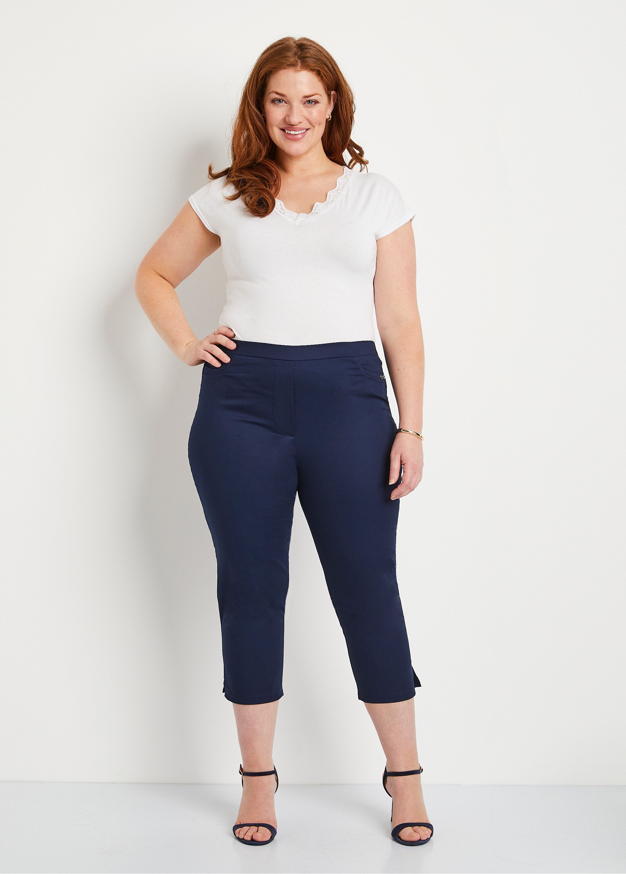 Pantaloncini_in_raso_semi-elasticizzati_Marino_SF1_curvy