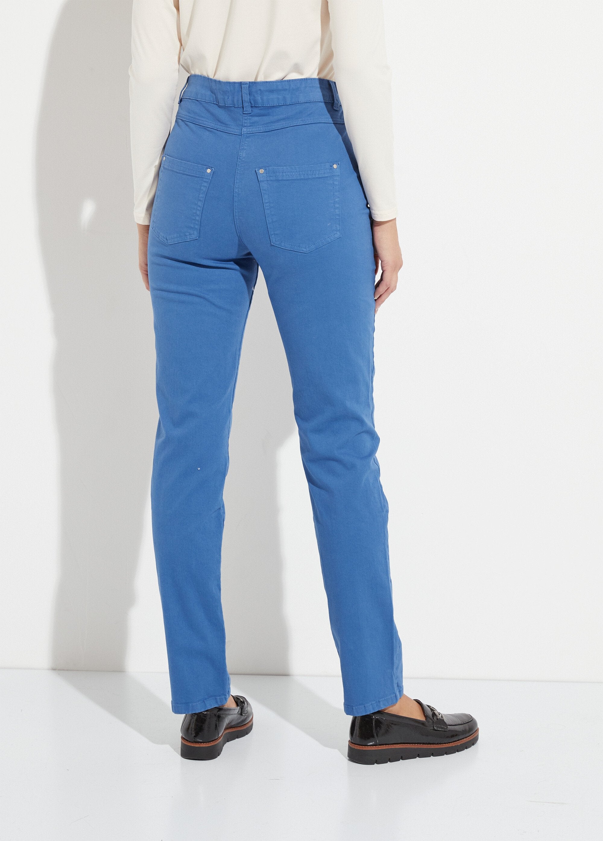 Pantaloni_5_tasche_a_gamba_dritta_in_cotone_elasticizzato_Bleu_DO1_slim