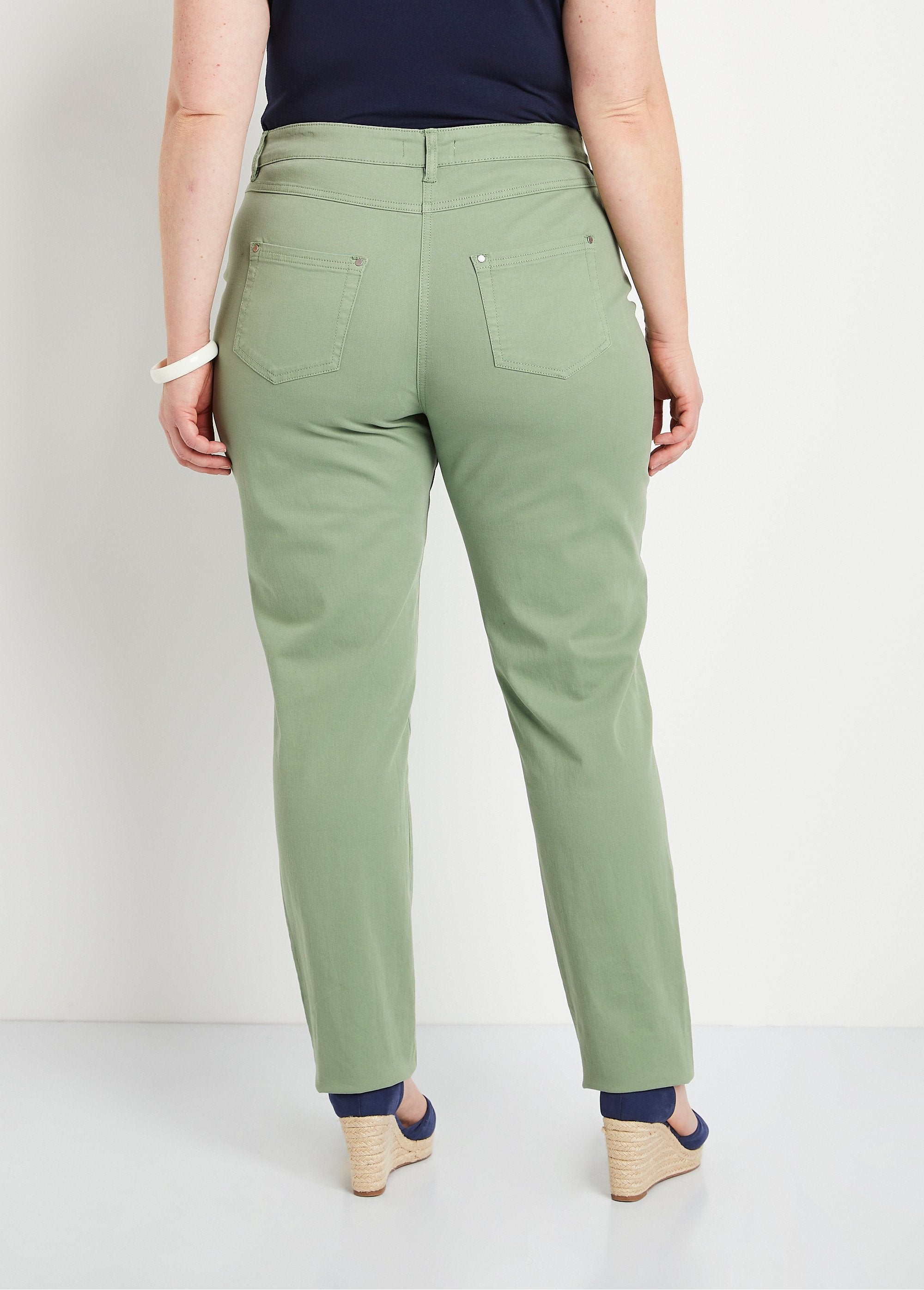 Pantaloni_5_tasche_a_gamba_dritta_in_cotone_elasticizzato_Tiglio_DO1_curvy