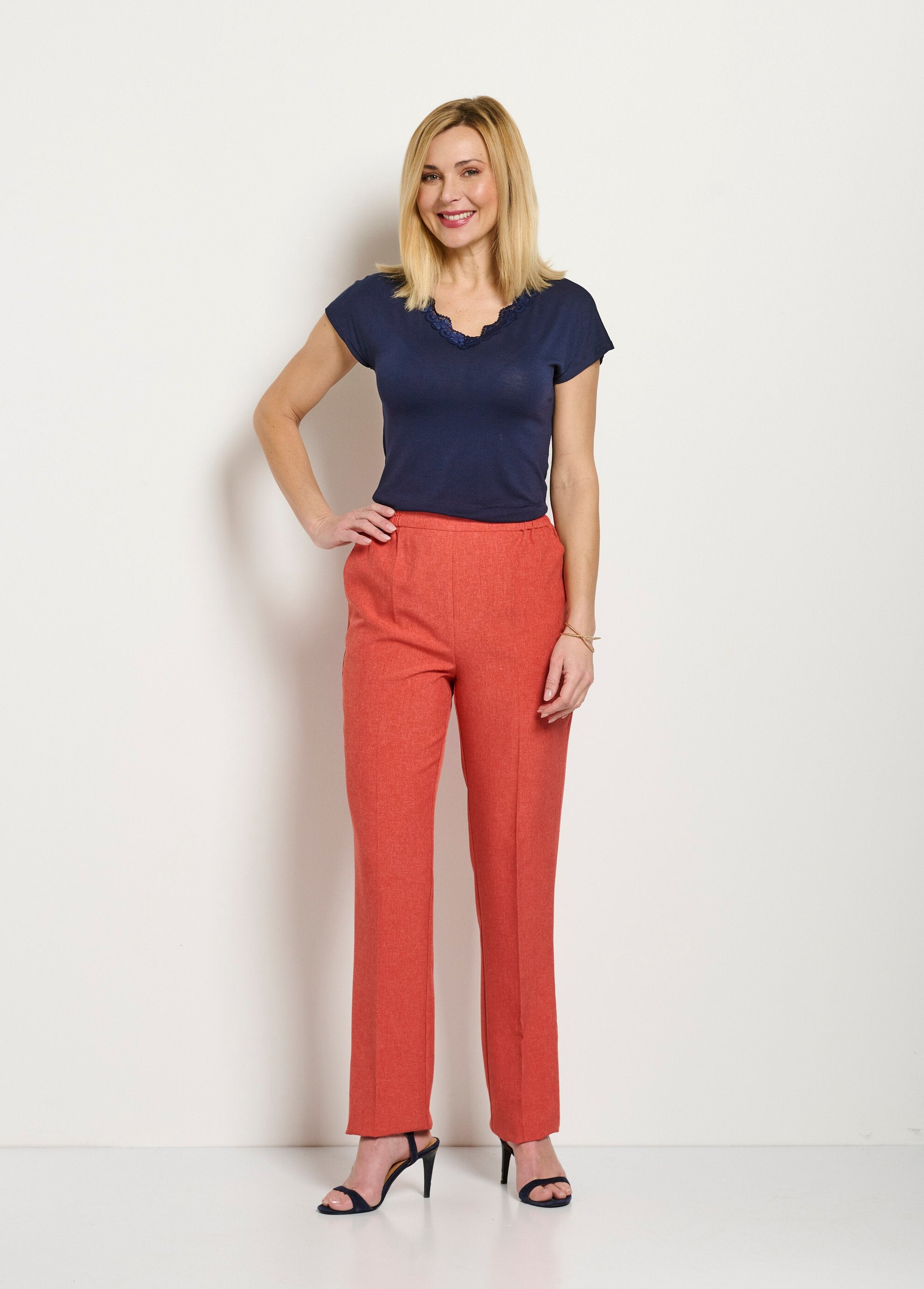 Pantaloni_a_gamba_dritta_con_vita_semi-elastica_Brique_SF1_slim