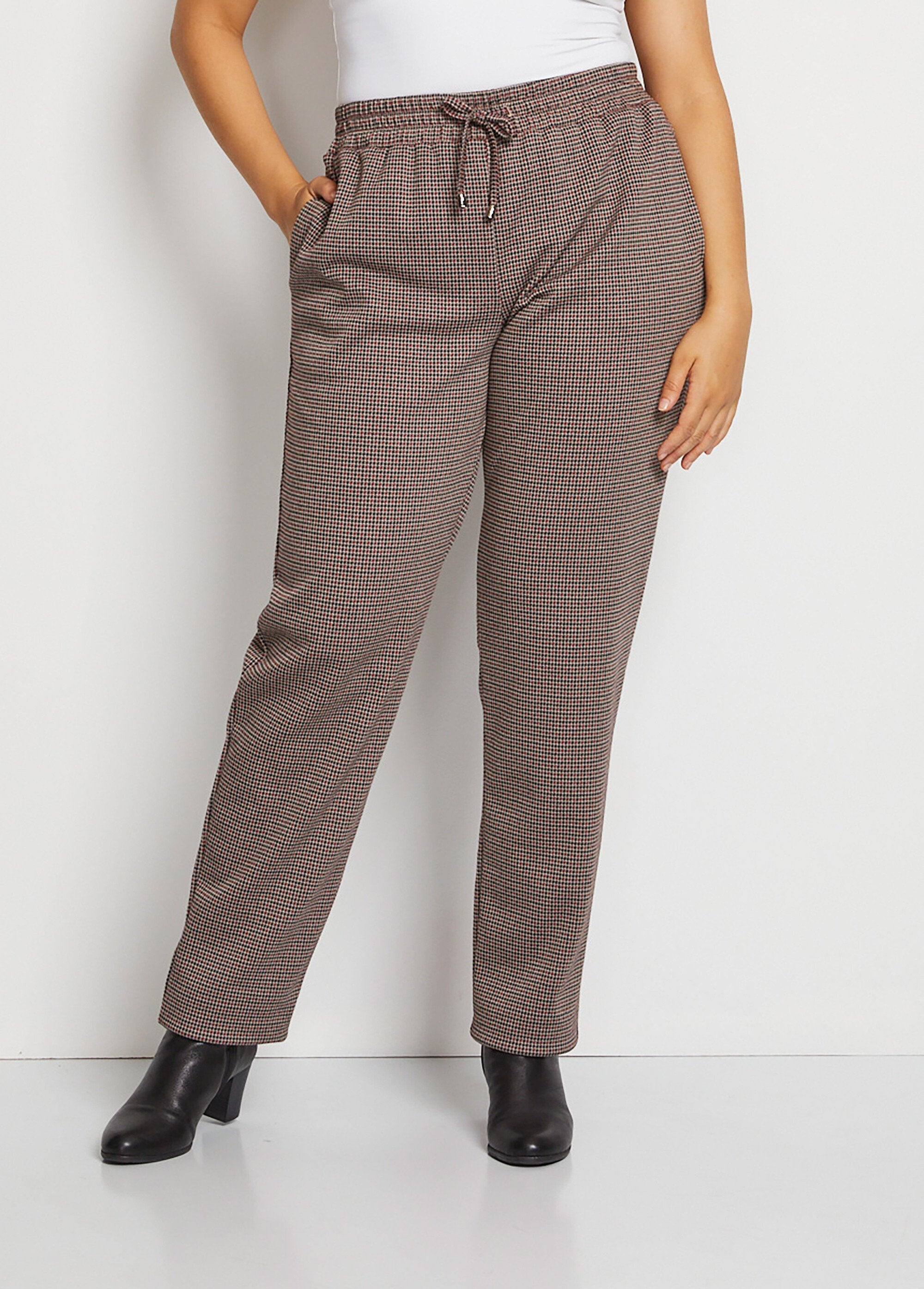 Pantaloni_a_gamba_dritta_in_maglia_liscia_o_jacquard_Piede_di_pulce_FA1_curvy