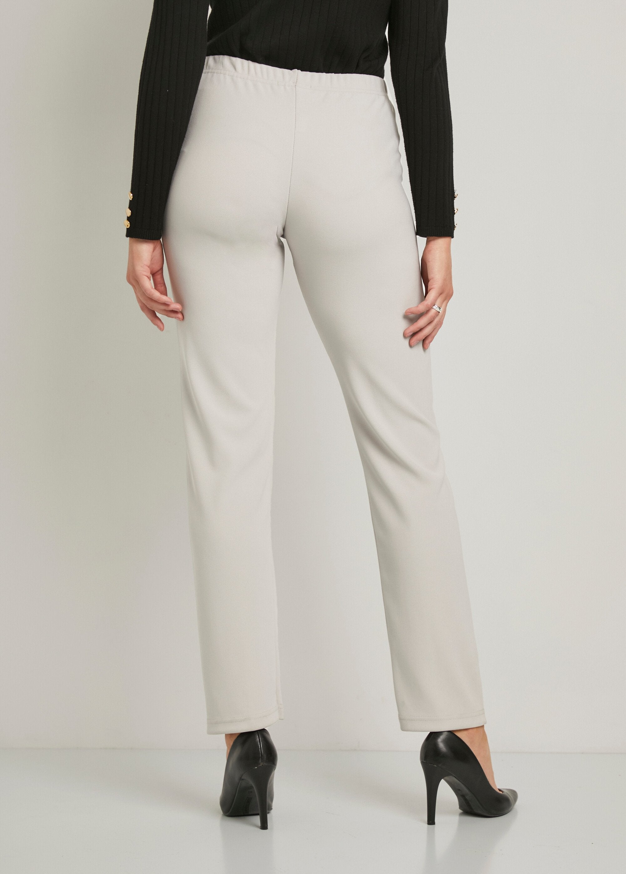 Pantaloni_a_gamba_dritta_con_vita_elasticizzata_in_maglia_a_costine_Grigio_chiaro_DO1_slim