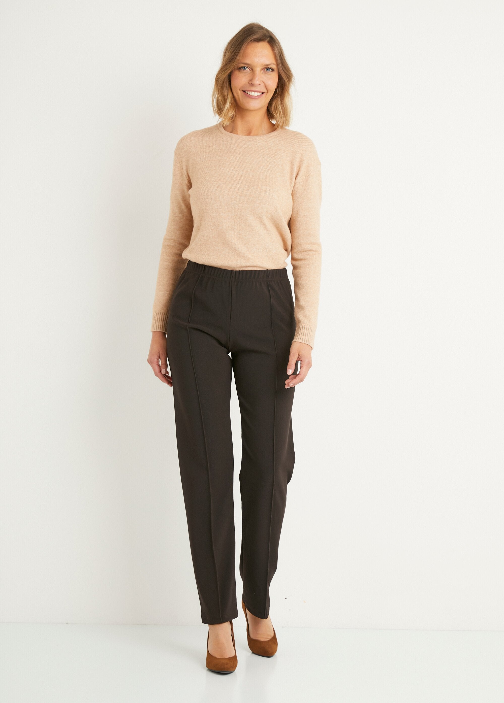 Pantaloni_a_gamba_dritta_con_vita_elasticizzata_in_maglia_a_costine_MARRONE_SF1_slim