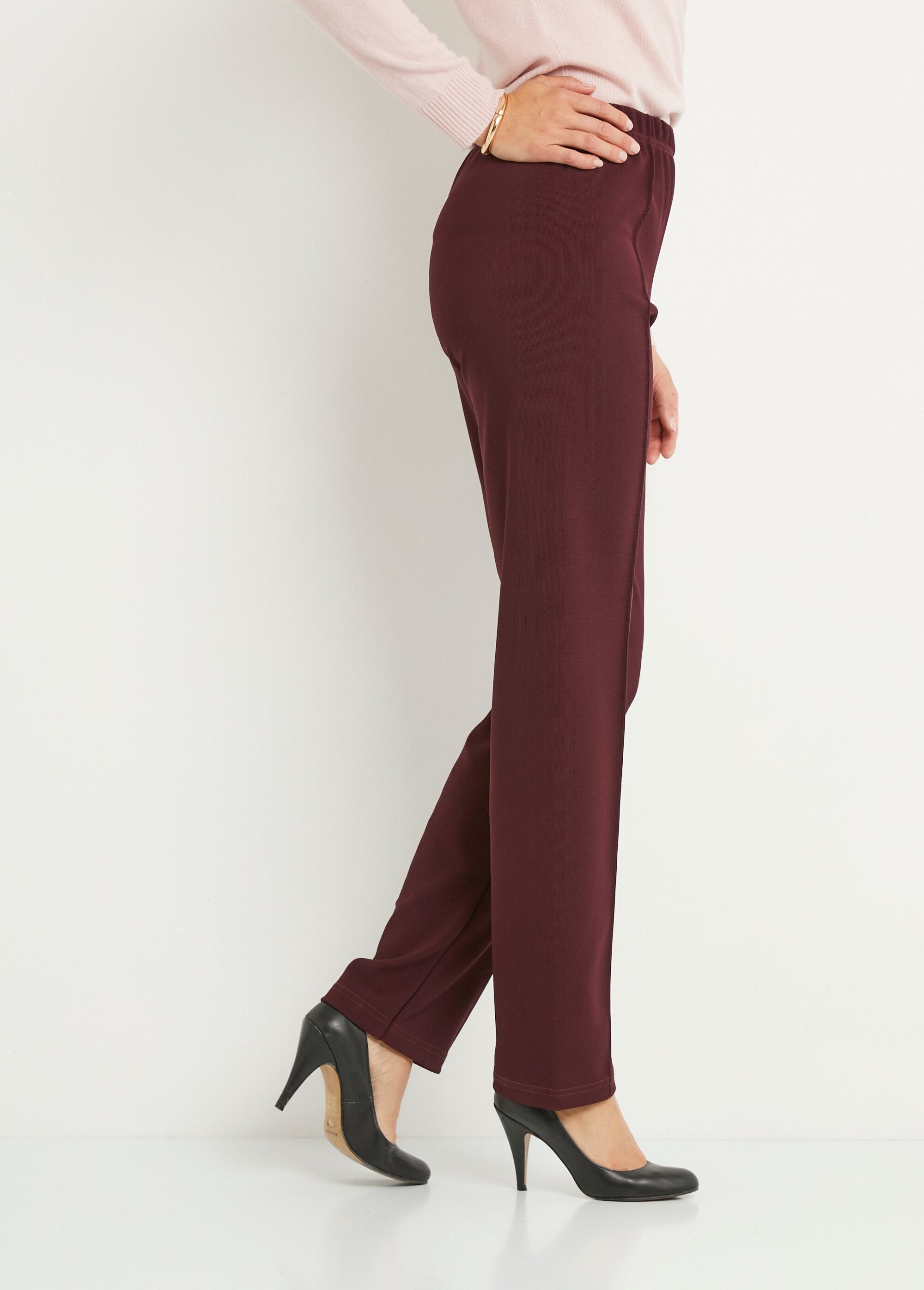 Pantaloni_a_gamba_dritta_con_vita_elasticizzata_in_maglia_a_costine_Bordeaux_DR1_slim