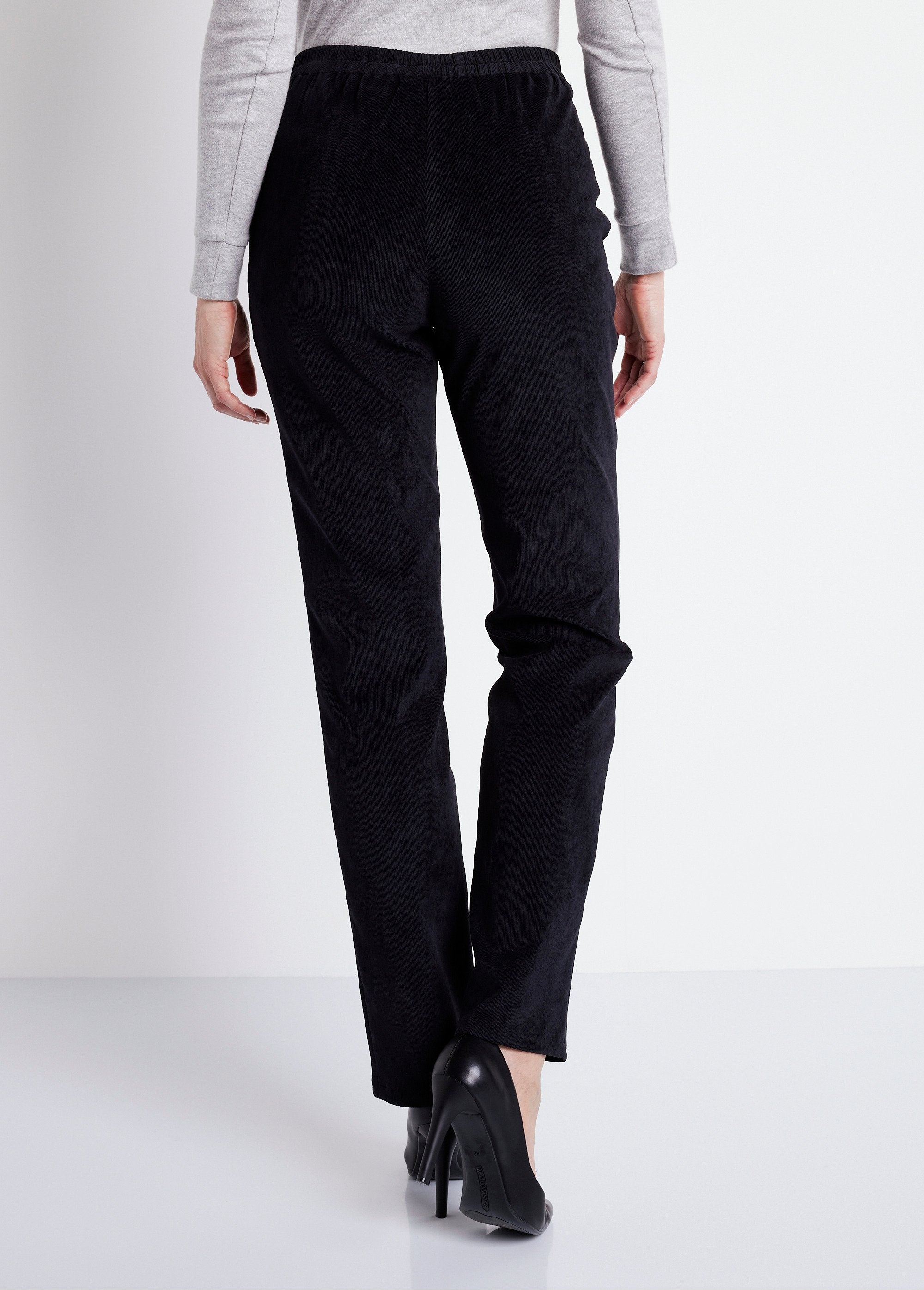 Pantaloni_a_gamba_dritta_con_elastico_in_vita_in_velluto_millerighe_NERO_DO1_slim