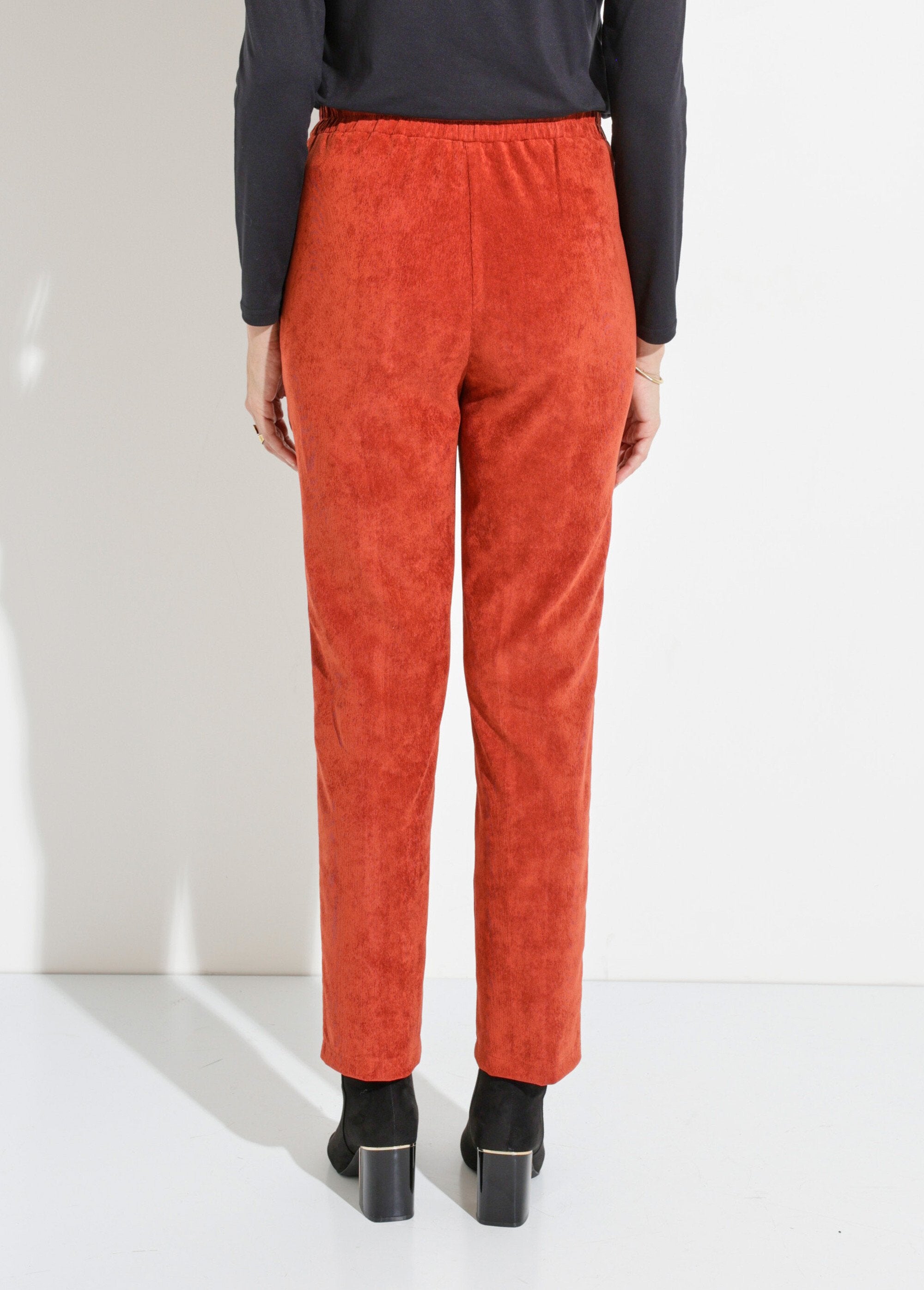 Pantaloni_a_gamba_dritta_con_elastico_in_vita_in_velluto_millerighe_Epice_DO1_slim