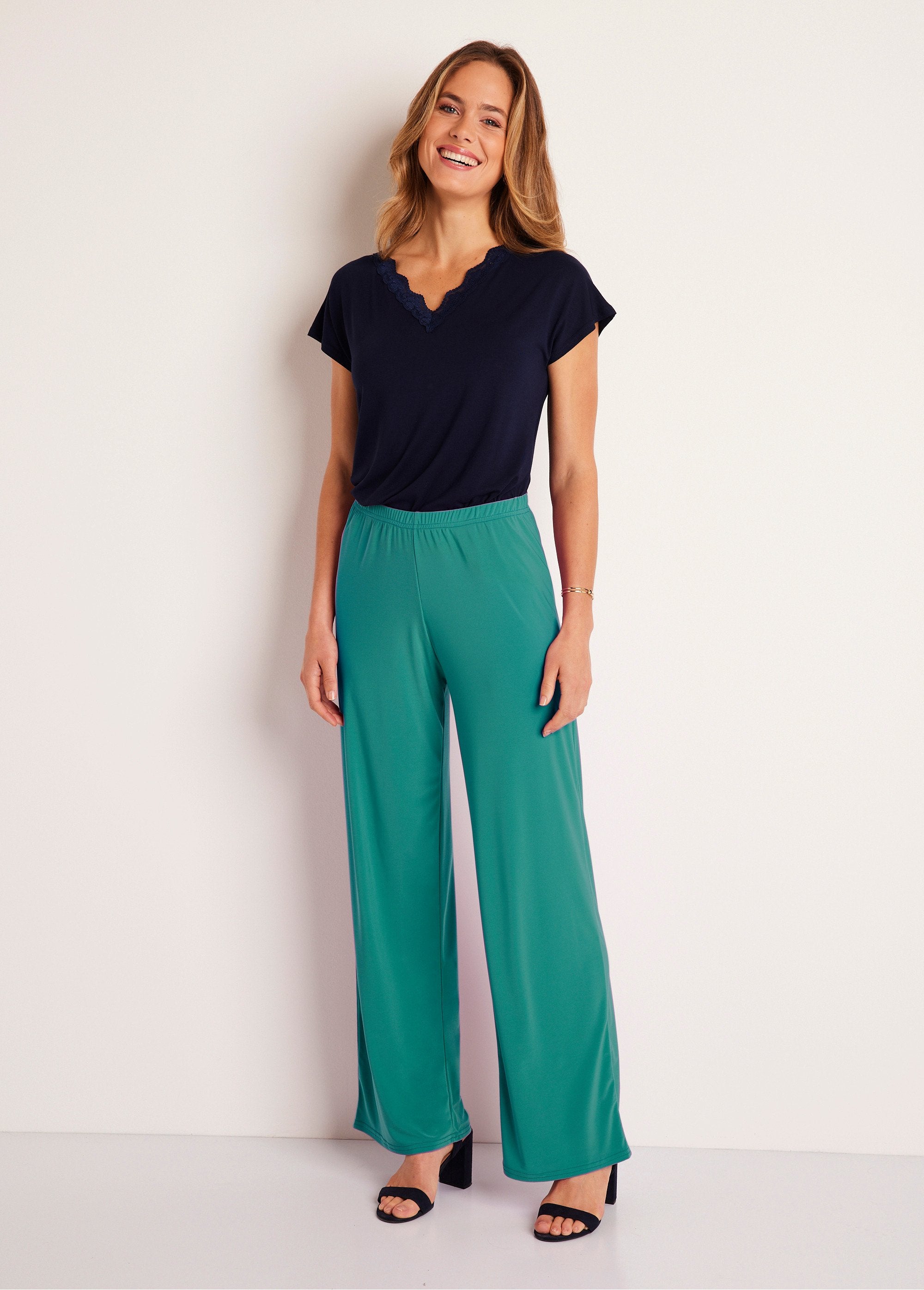 Pantaloni_fluidi_con_vita_elasticizzata_in_maglia_Verde_semplice_SF1_slim