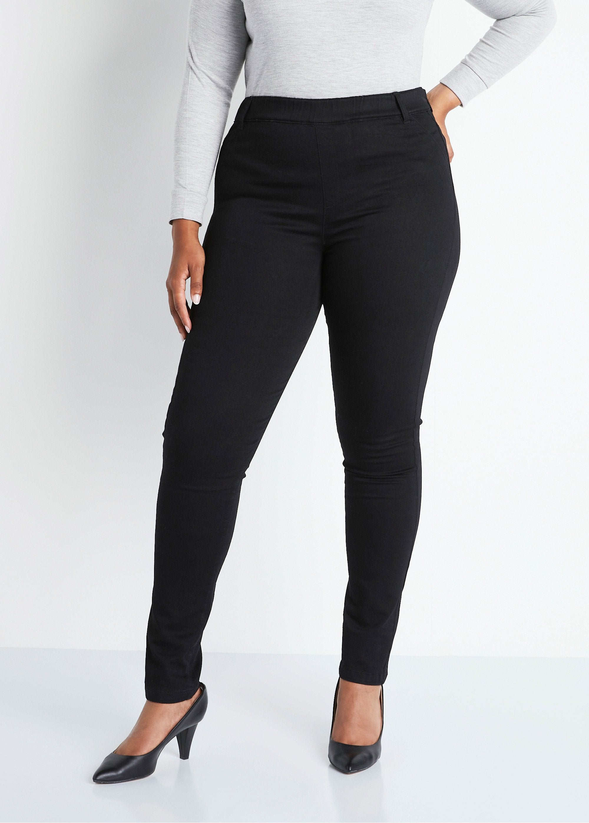 Pantaloni_jegging_in_denim_elasticizzato_a_pancia_piatta_NERO_FA1_curvy