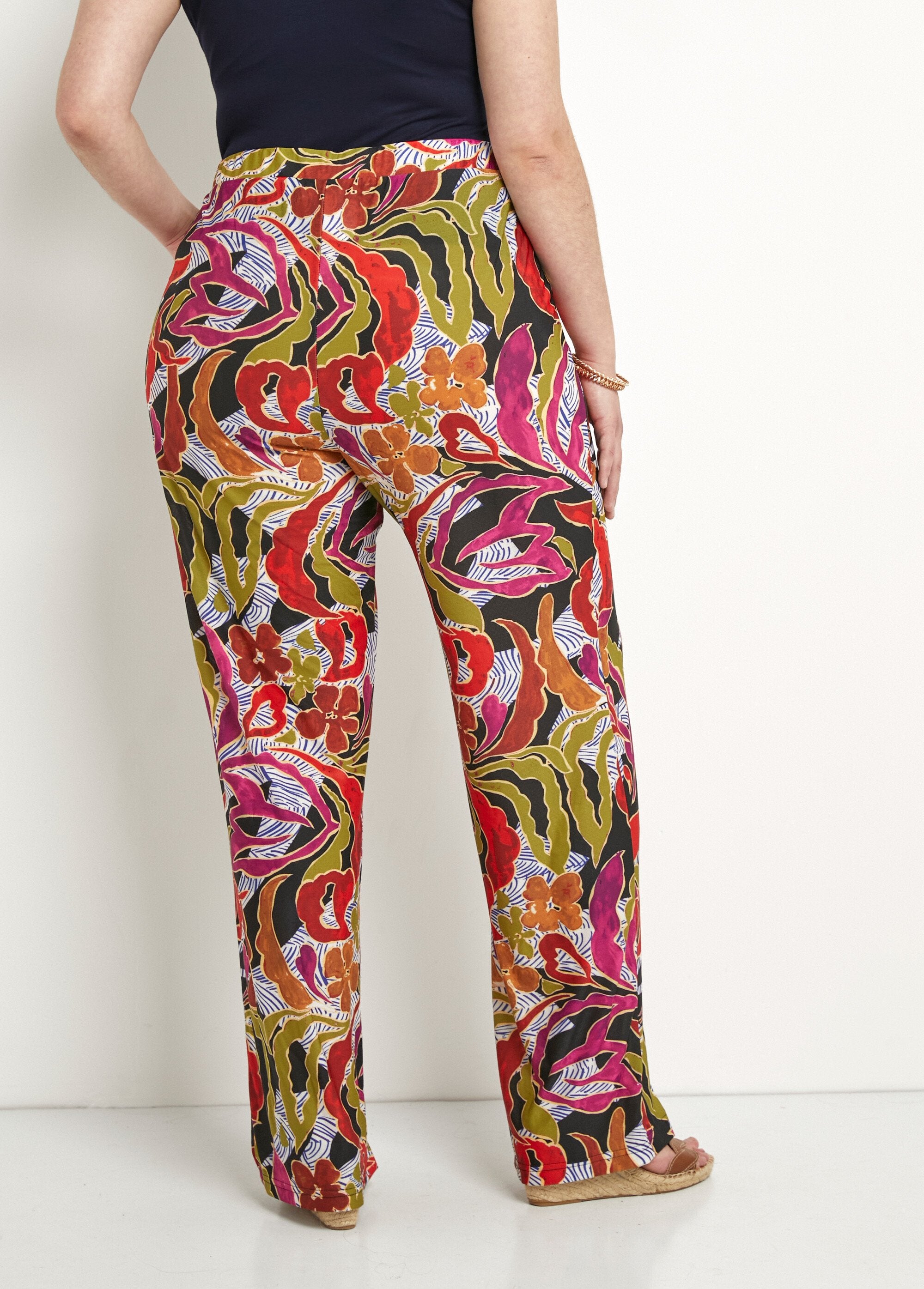 Pantalon_large_taille_élastiquée_imprimé_Noir_et_parme_DO1_curvy