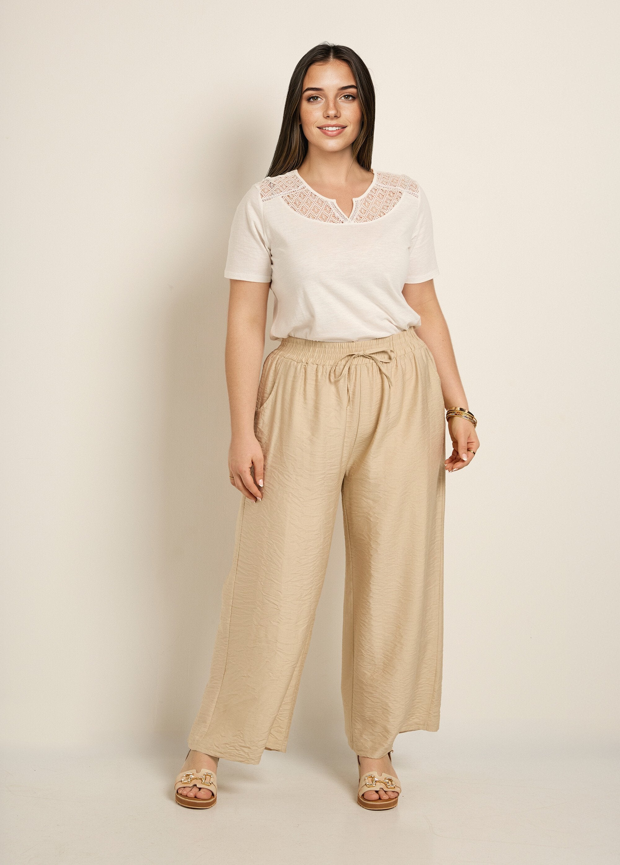 Pantaloni_a_gamba_larga_con_elastico_in_vita,_tinta_unita_Beige_SF1_curvy