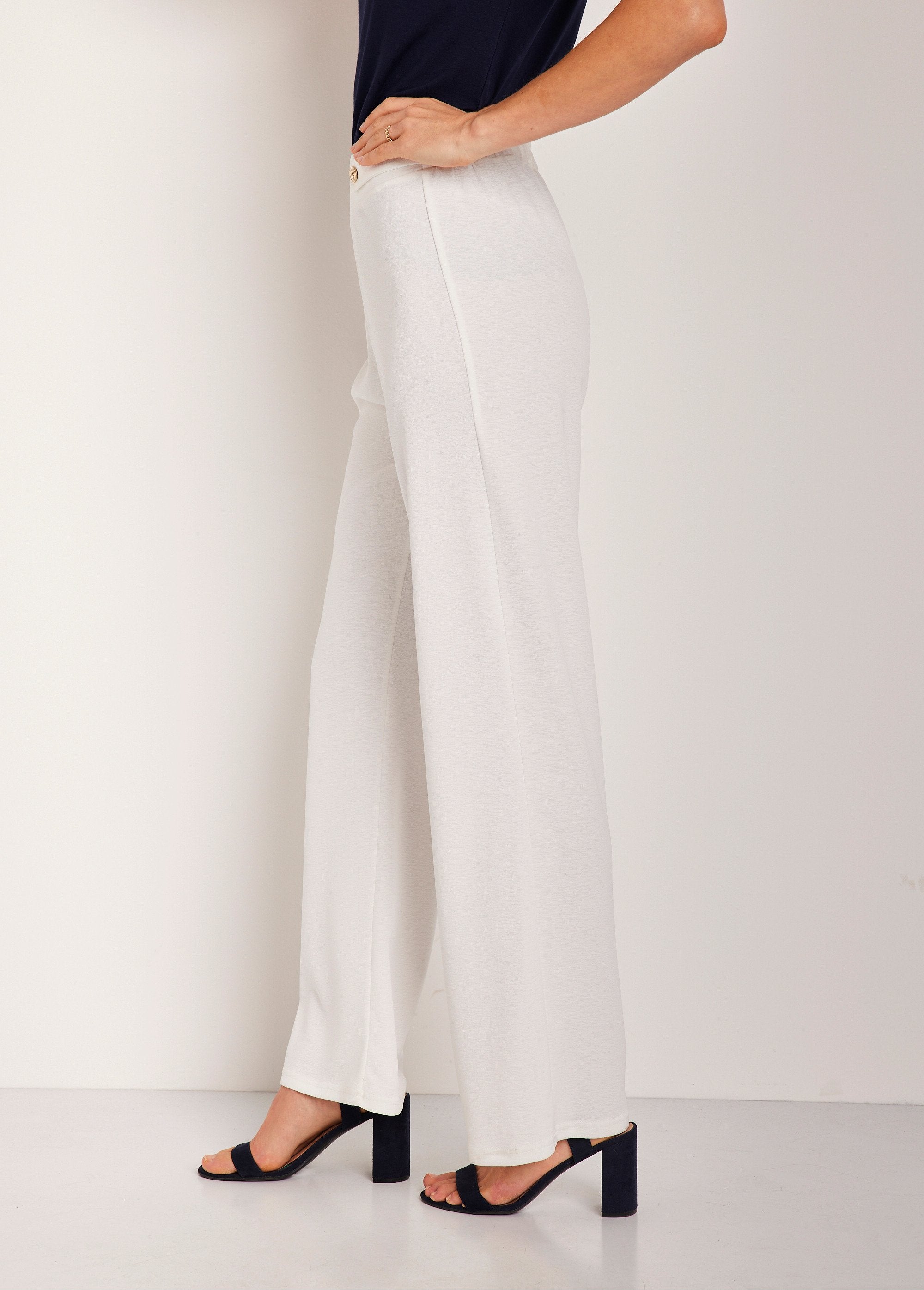 Pantaloni_tinta_unita_a_gamba_larga_con_vita_semi-elasticizzata_BIANCO_DR1_slim