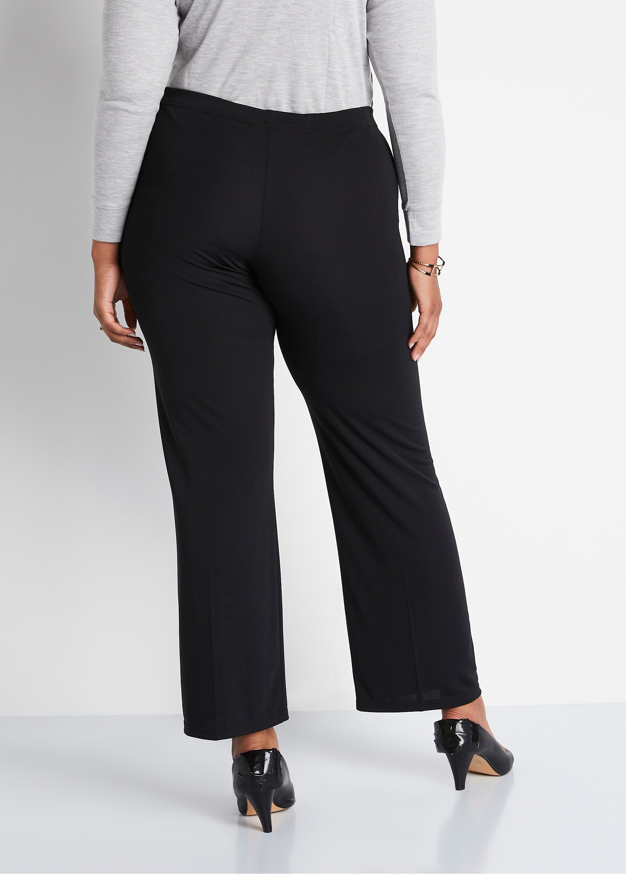 Pantaloni_fluidi_svasati_con_elastico_in_vita_NERO_DO1_curvy