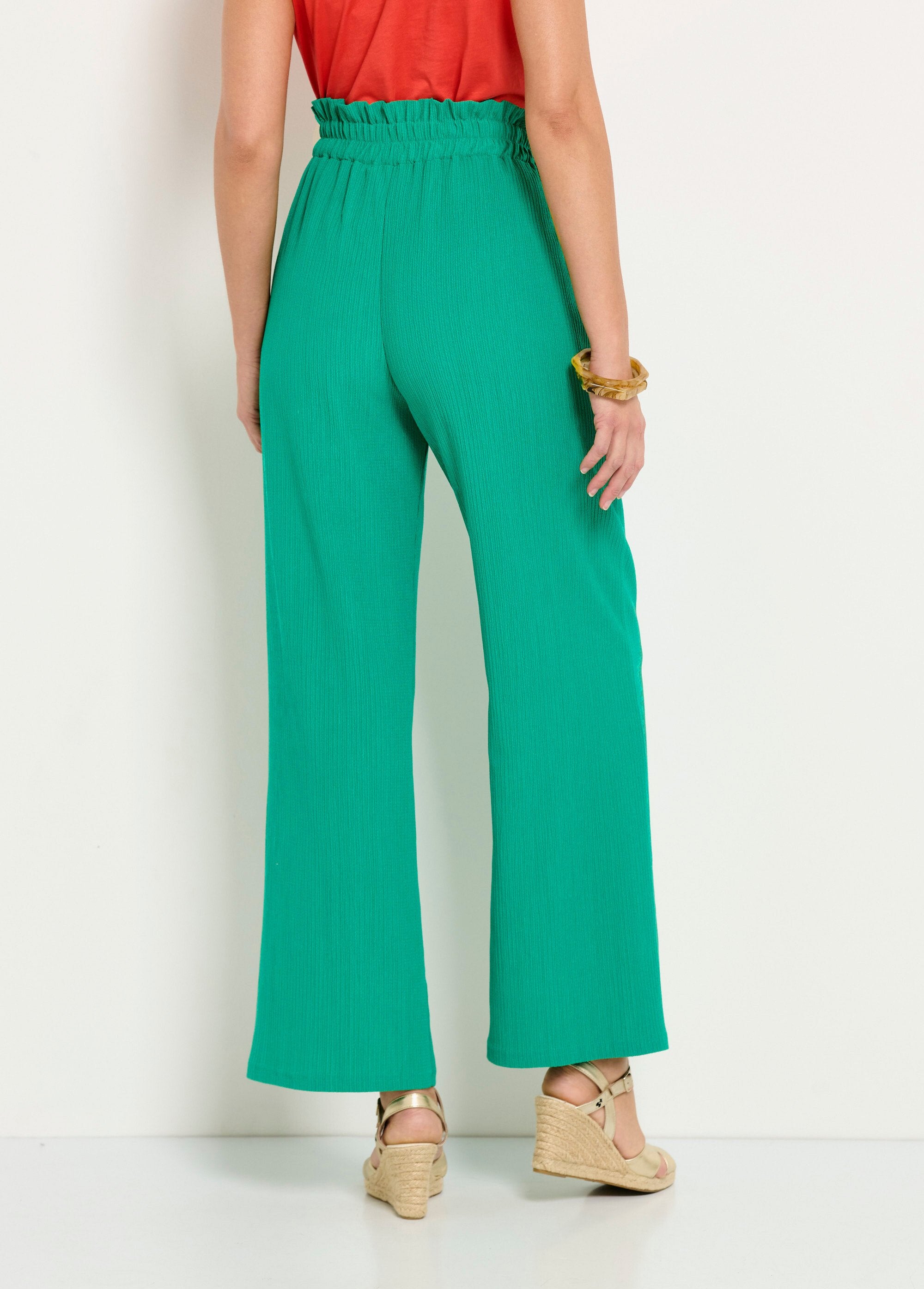 Pantaloni_verdi_a_gamba_larga_con_elastico_in_vita_in_maglia_a_rilievo_Vert_DO1_slim