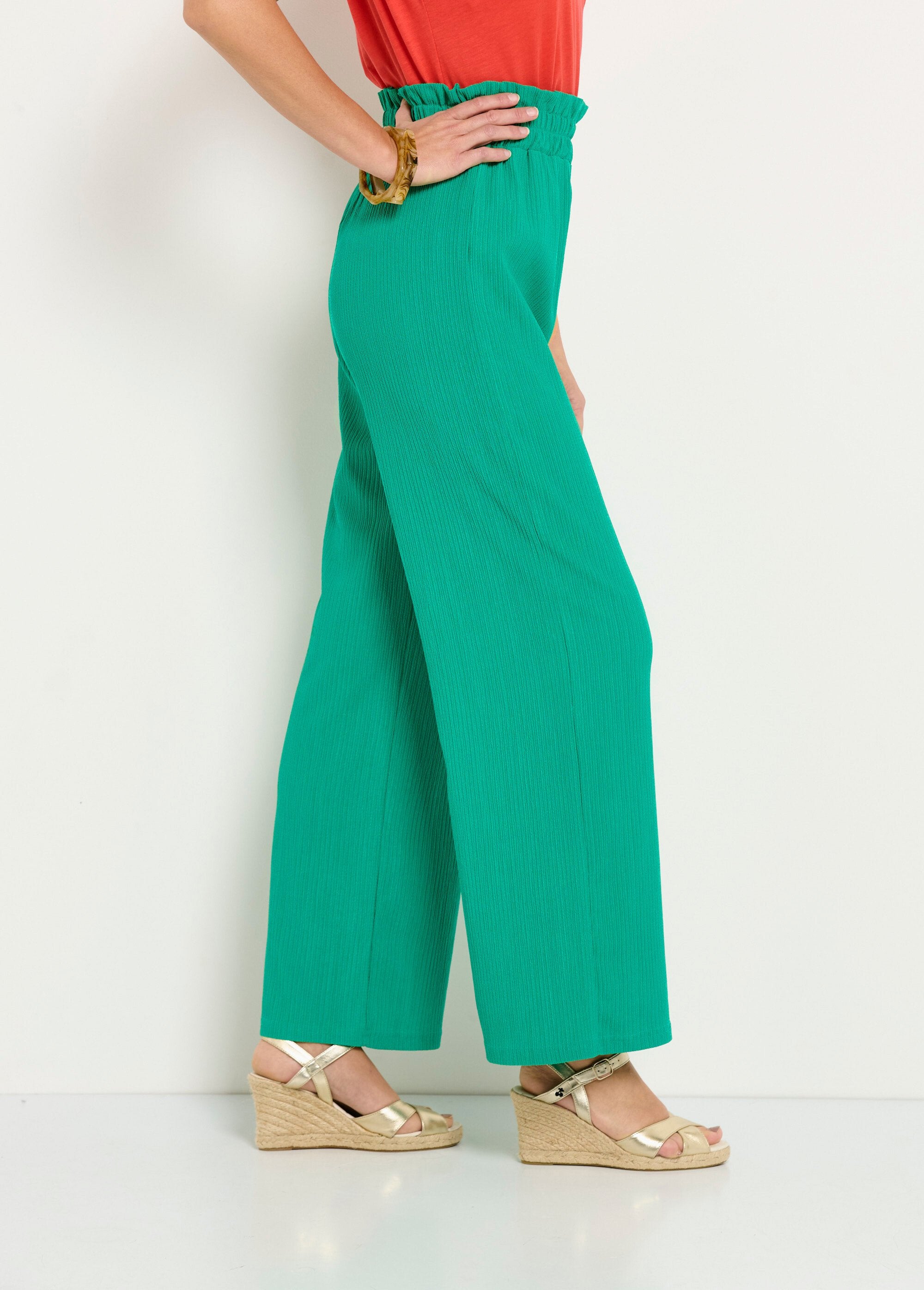 Pantaloni_verdi_a_gamba_larga_con_elastico_in_vita_in_maglia_a_rilievo_Vert_DR1_slim