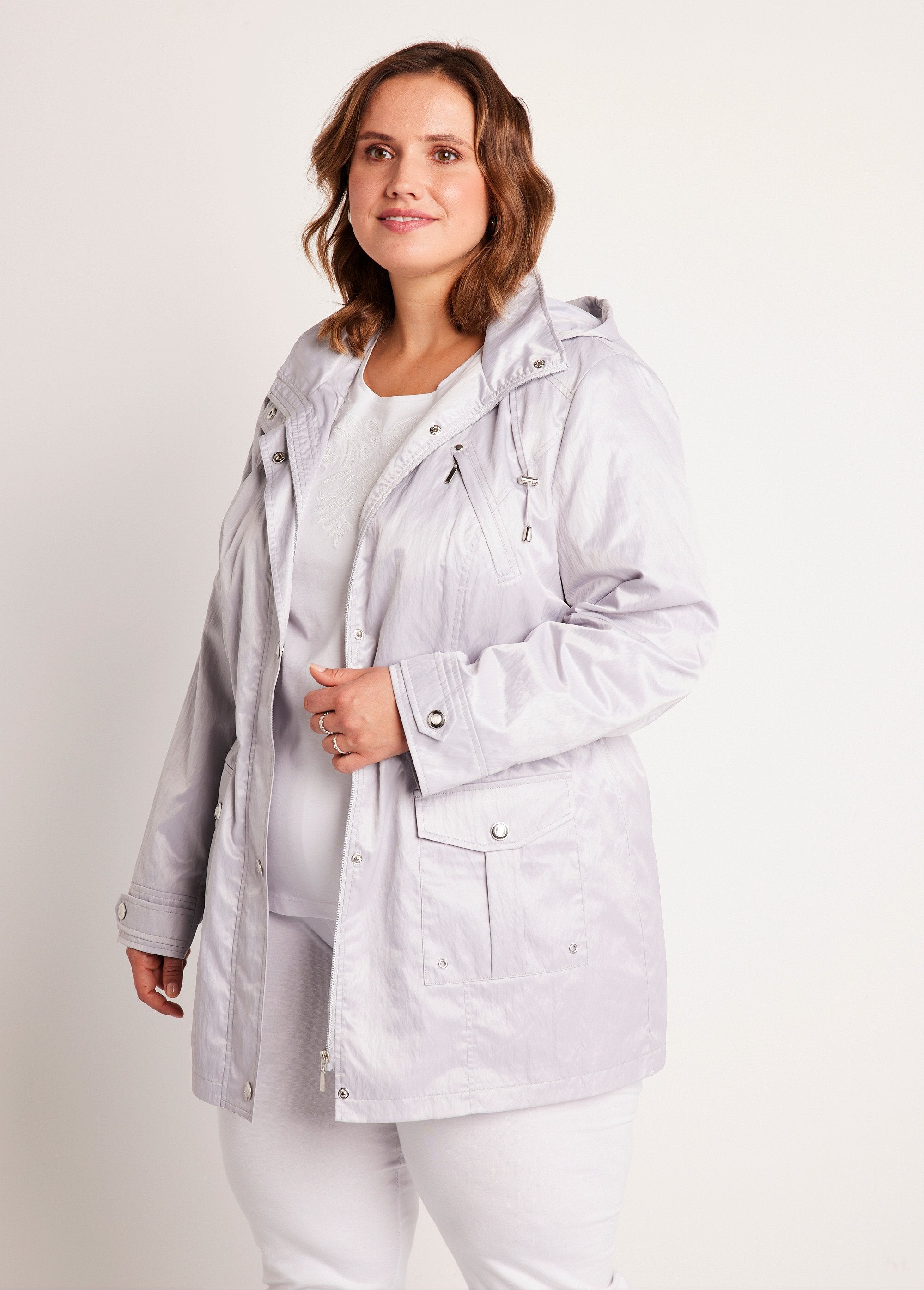 Parka_con_zip_e_bottoni_a_pressione_Grigio_argento_FA2_curvy