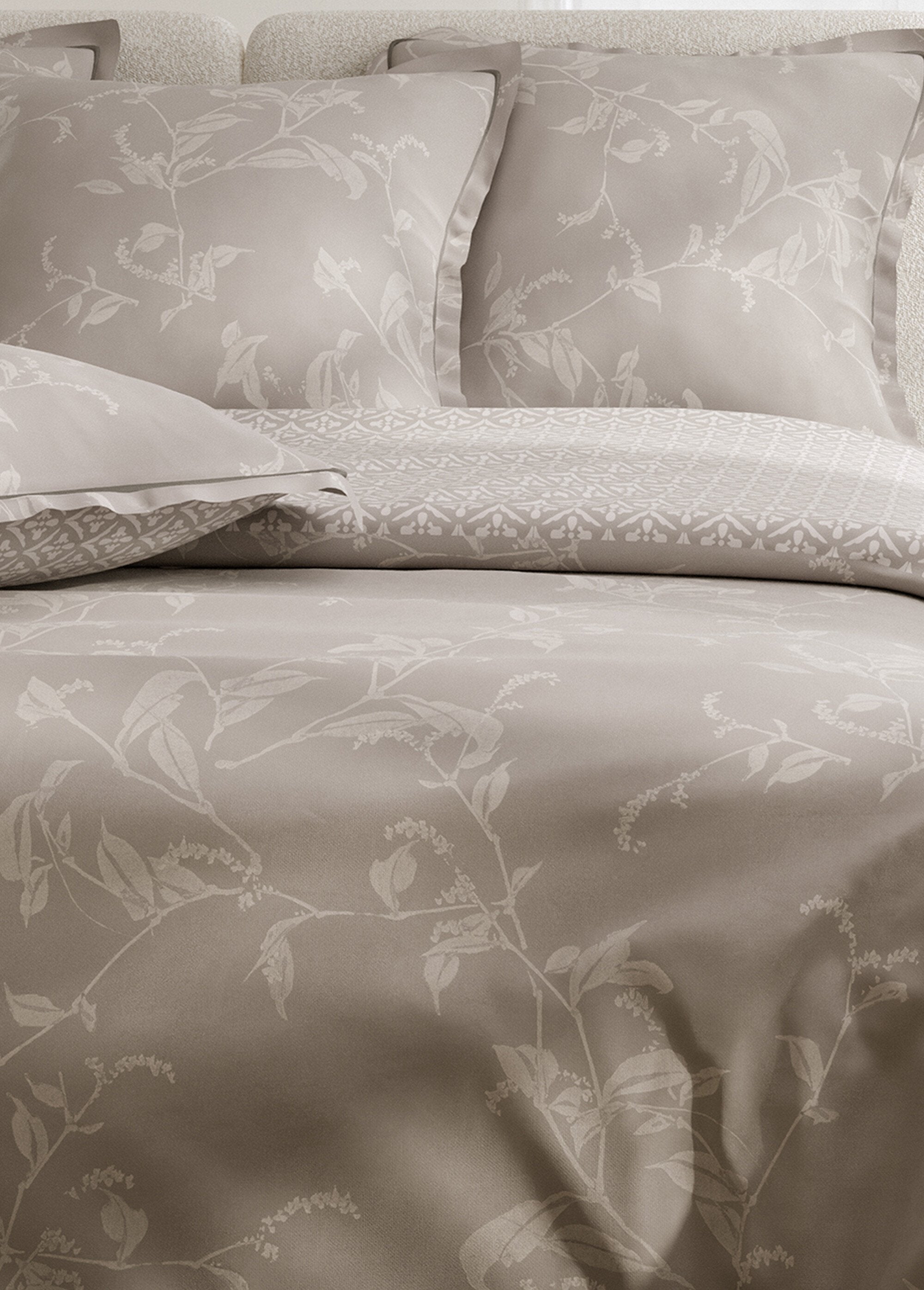 Set_di_biancheria_da_letto_in_percalle_4_pezzi_con_lenzuolo_piatto,_stencil_Gris_DE3_slim