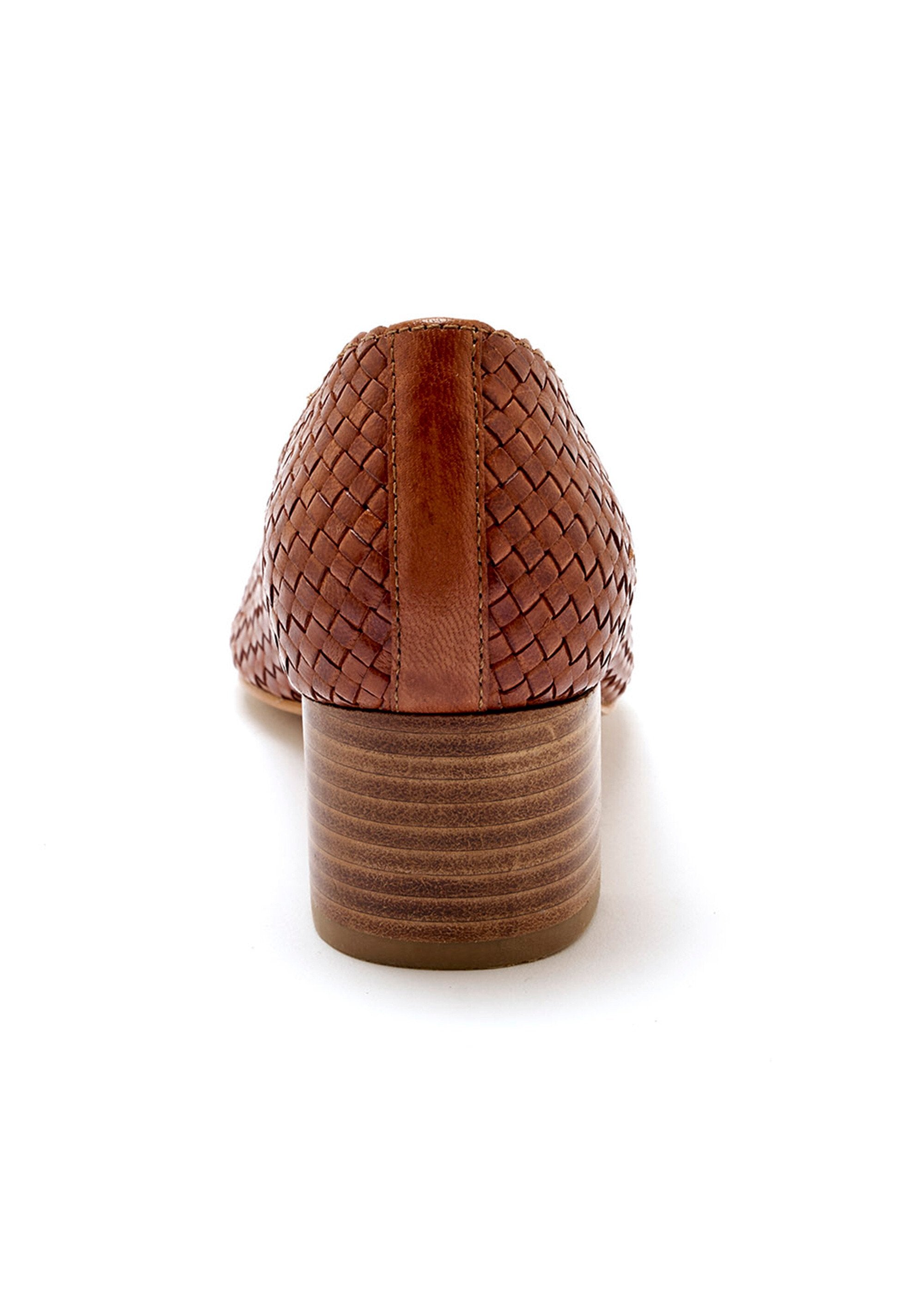 Décolleté_in_pelle_intrecciata_di_larghezza_comfort_Camel_DO1_slim